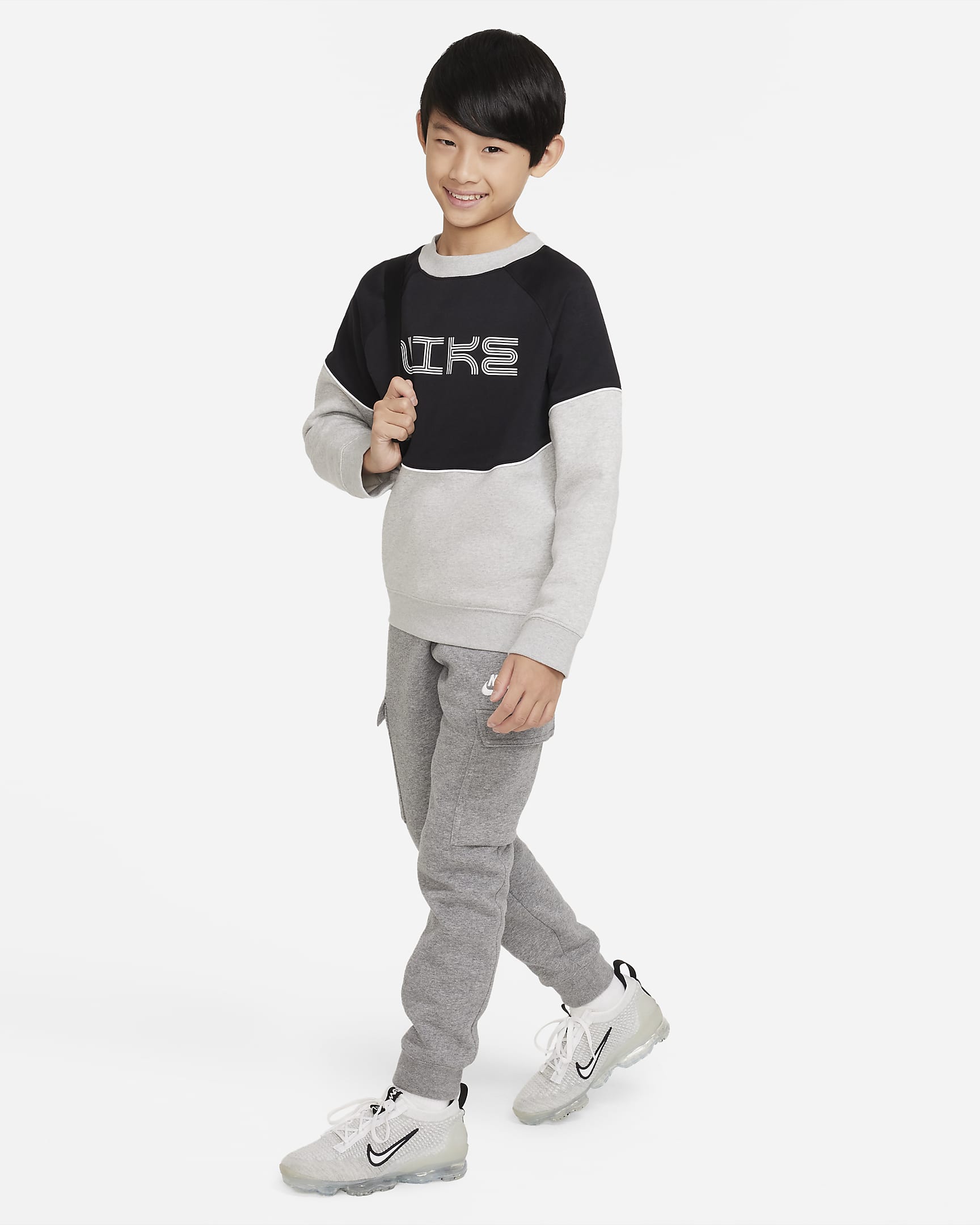 Nike Sportswear Older Kids' (Boys') Fleece Sweatshirt - Black/Light Smoke Grey/White/White