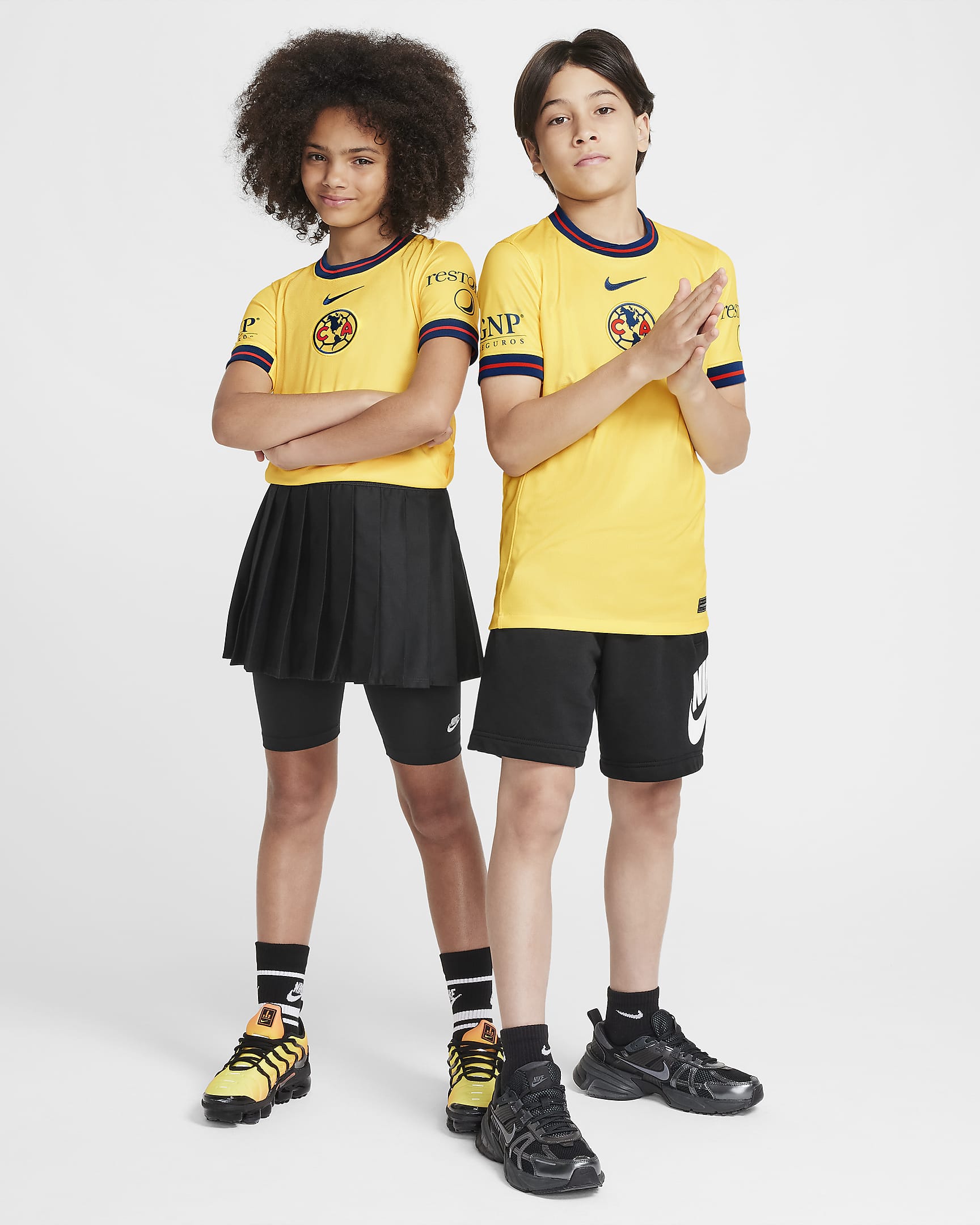 Jersey de fútbol tipo réplica Nike Dri-FIT para niño talla grande Club América 2024/25 Stadium Home - Amarillo tour/Azul valeriana