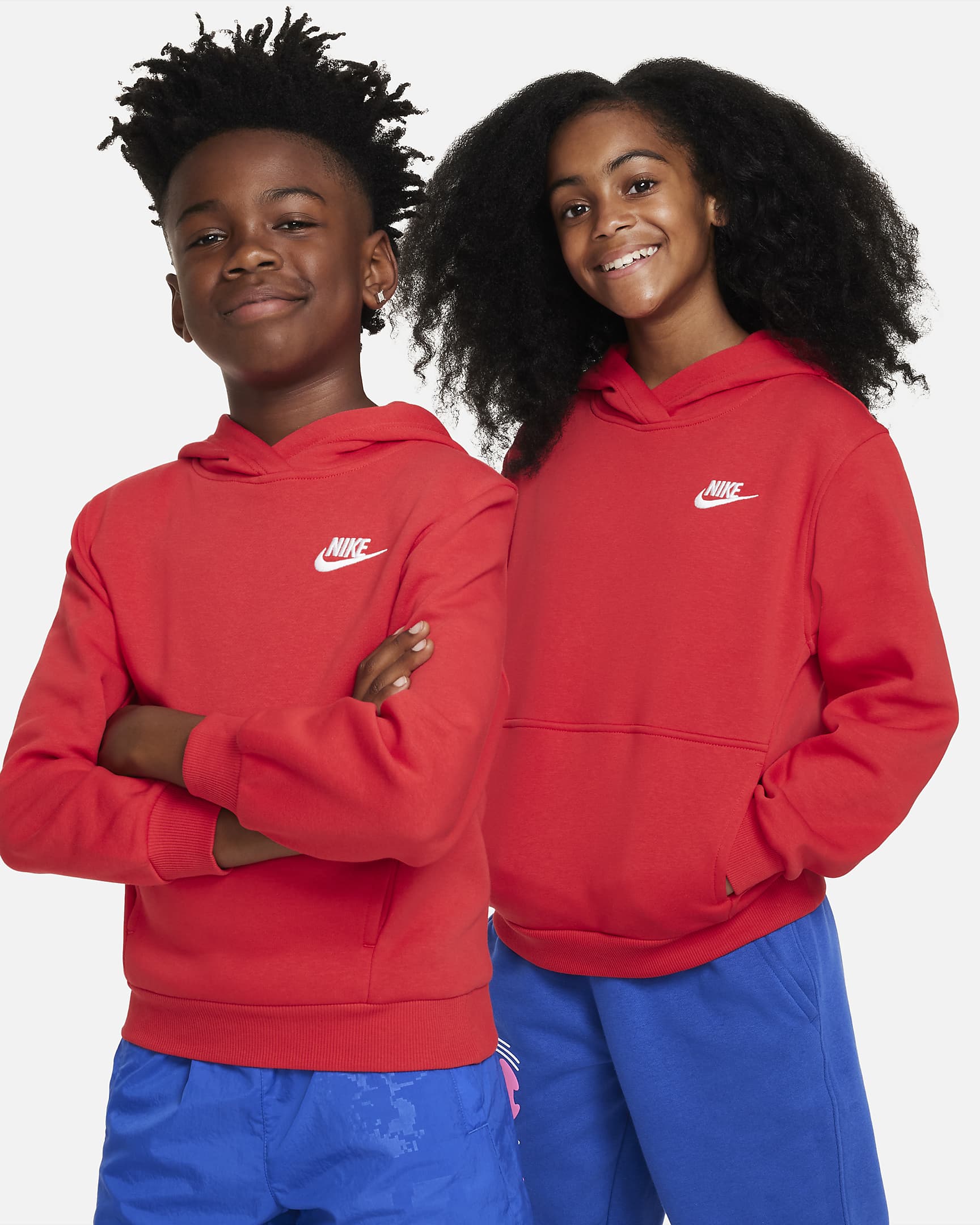 Nike Sportswear Club Fleece Older Kids' Pullover Hoodie - University Red/White