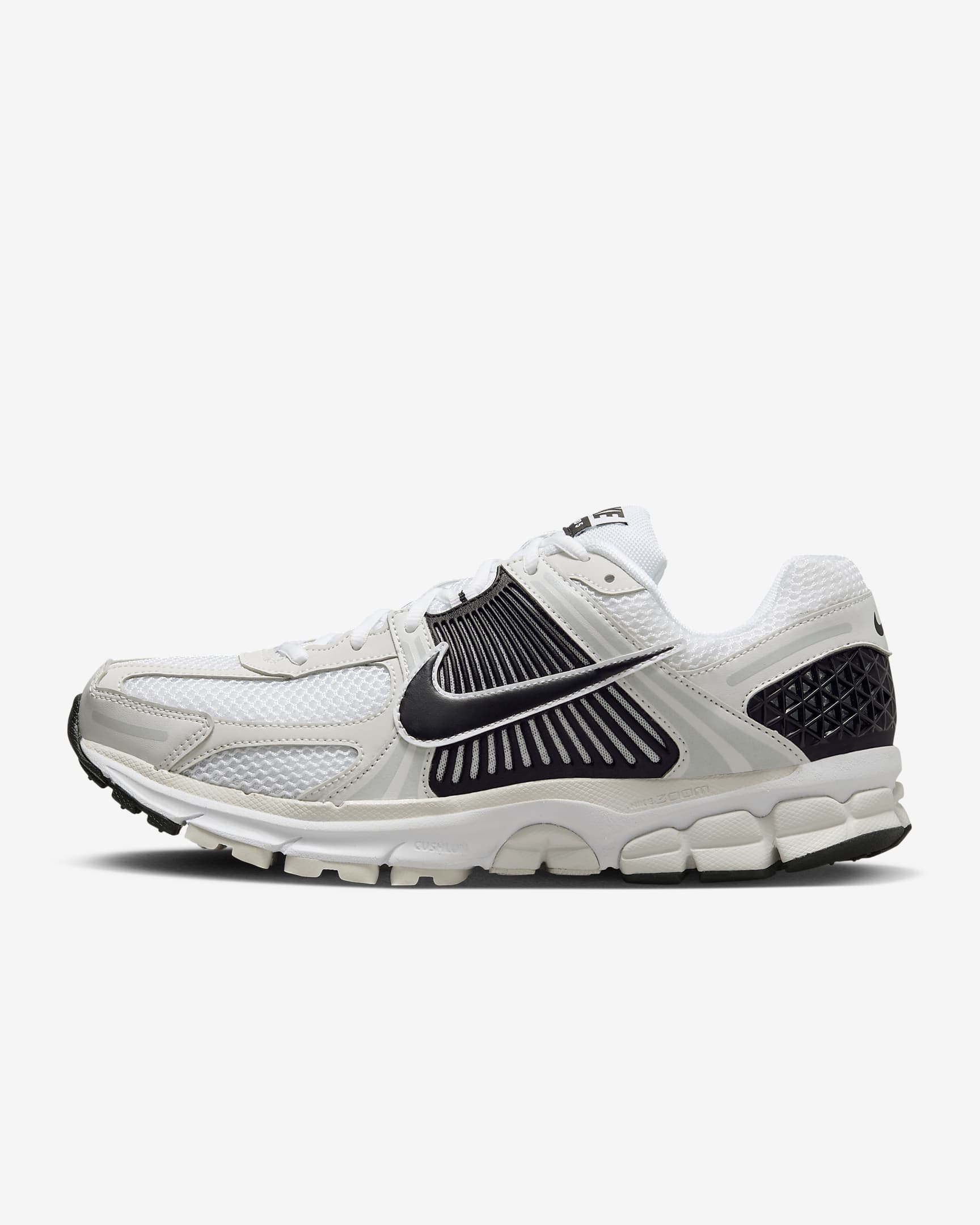 Nike Zoom Vomero 5 Men's Shoes - White/Platinum Tint/Metallic Platinum/Black