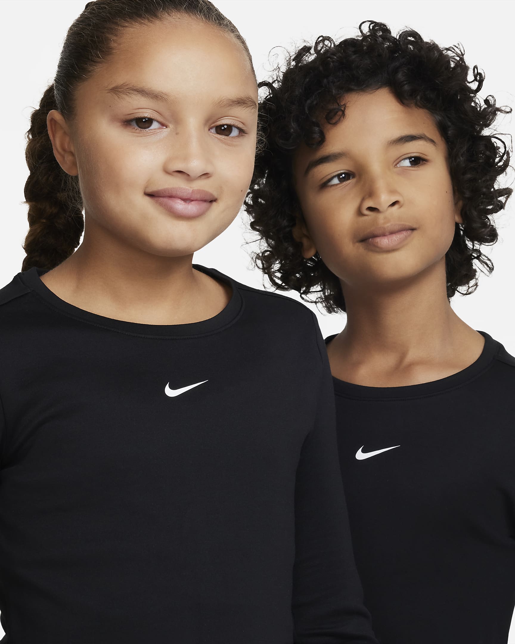 Nike One Older Kids' Therma-FIT Long-Sleeve Training Top. Nike HR