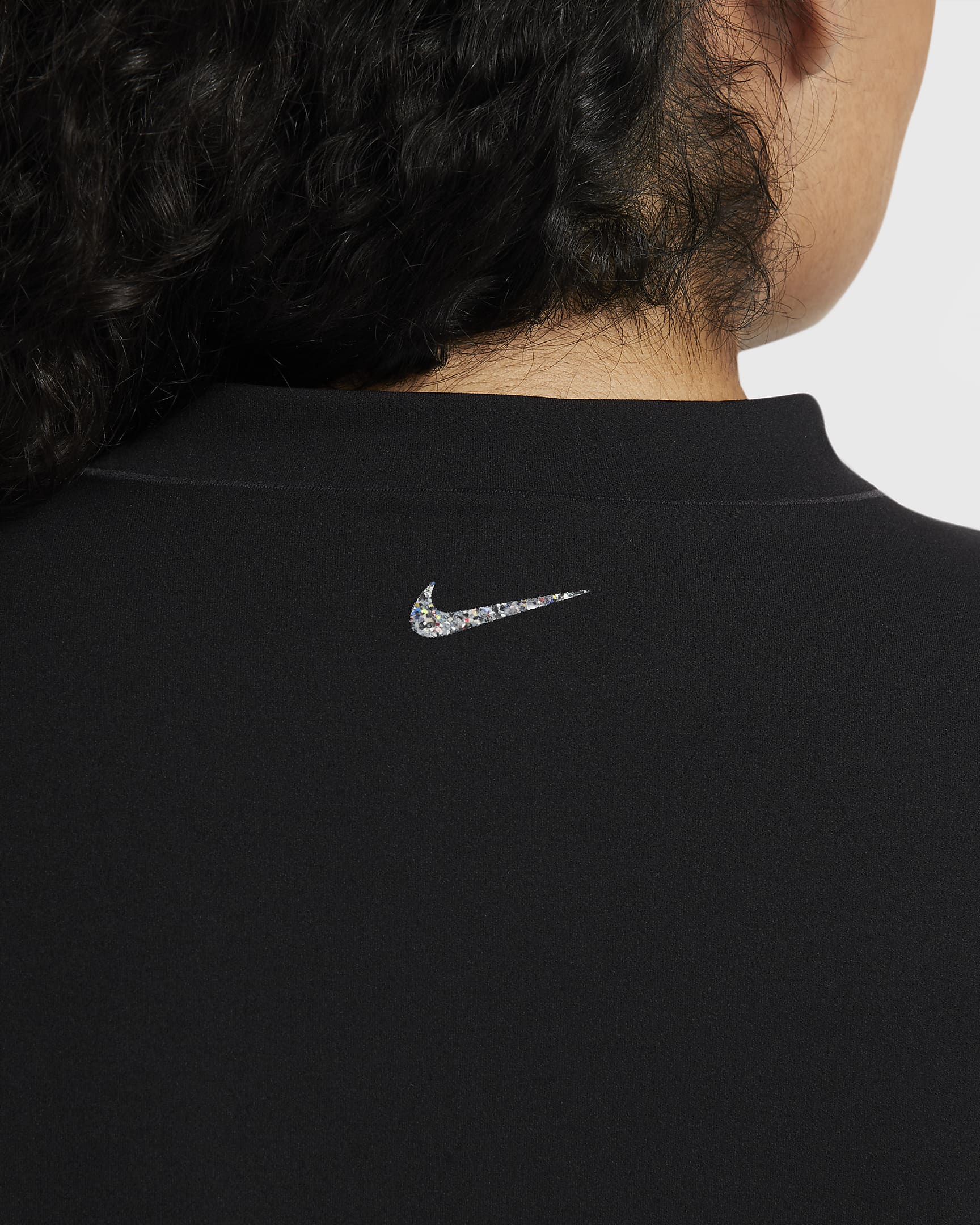 Chamarra ajustada para mujer Nike Yoga Dri-FIT Luxe (talla grande ...