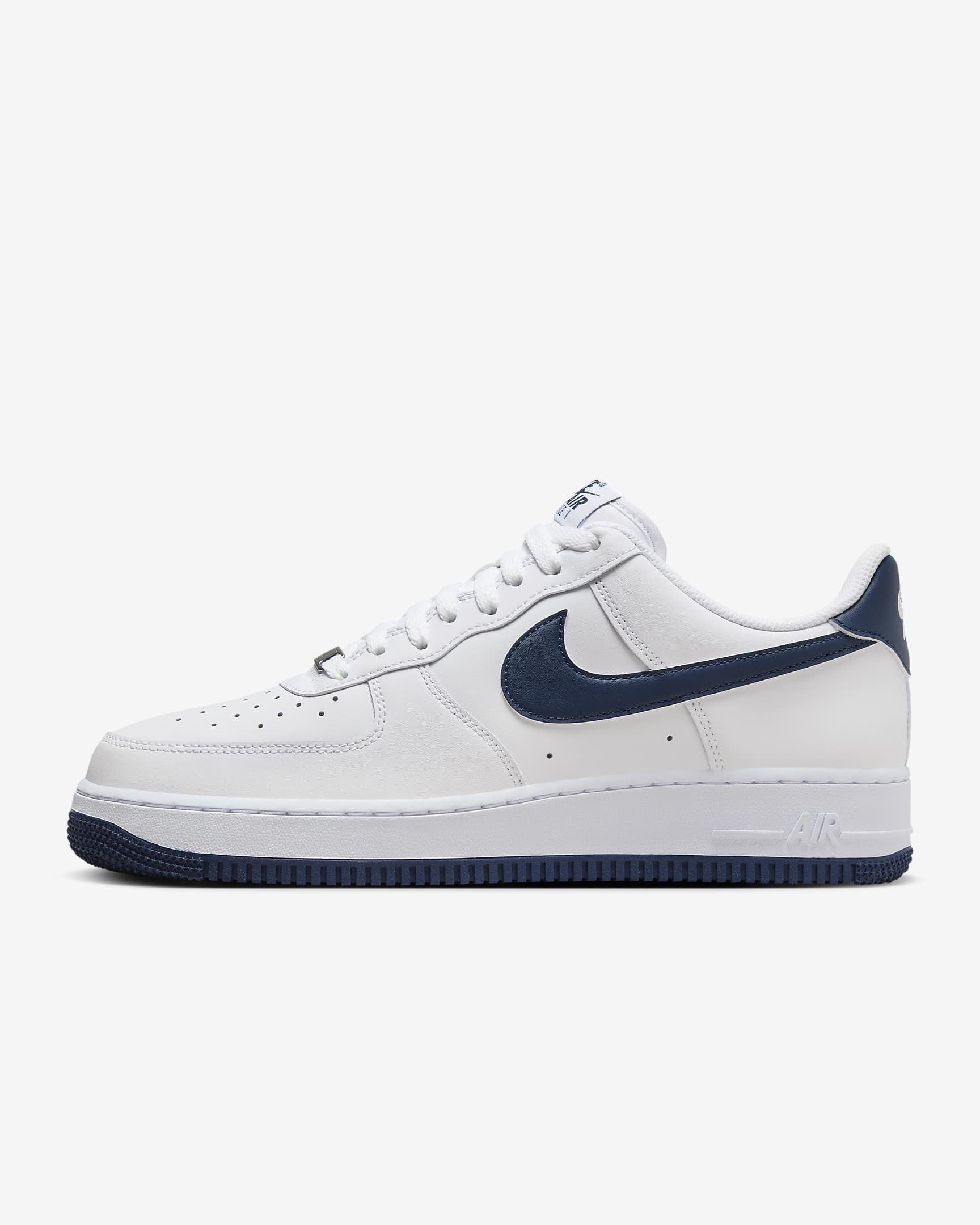 Calzado para hombre Nike Air Force 1 '07 - Blanco/Blanco/Azul marino medianoche