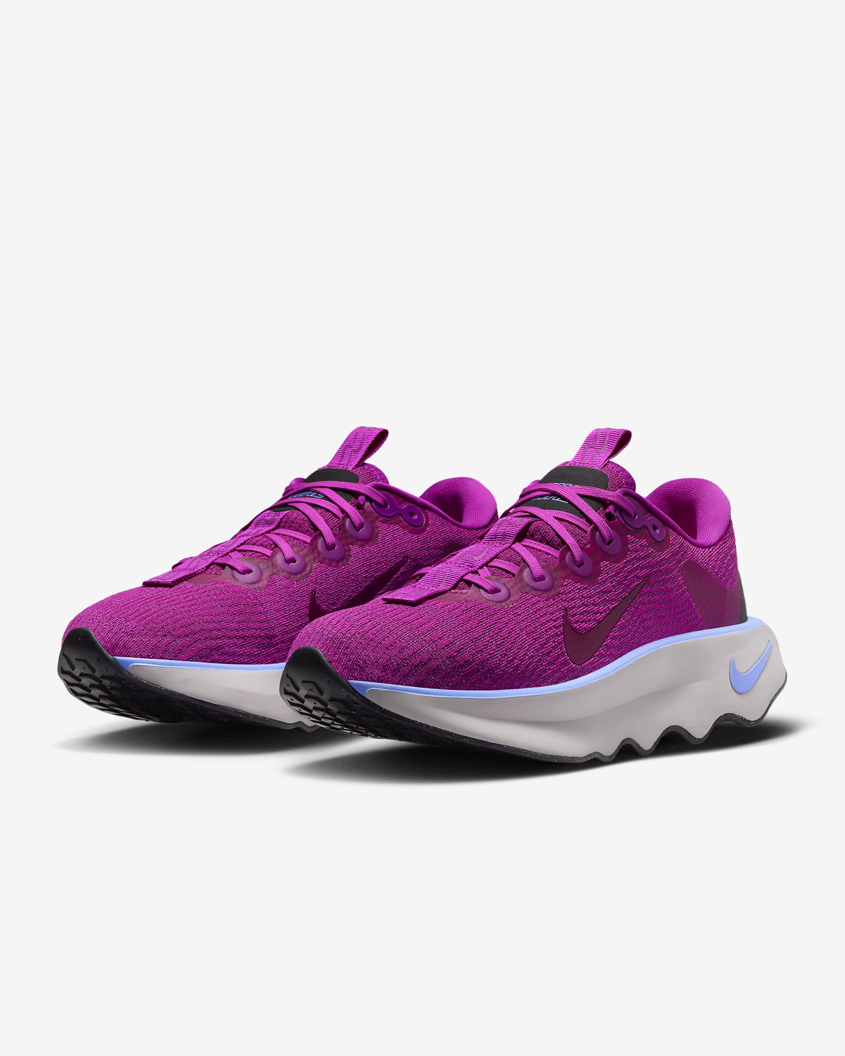 Nike Motiva Kadın Yürüyüş Ayakkabısı - Vivid Grape/Hot Fuchsia/Royal Pulse/Vivid Grape