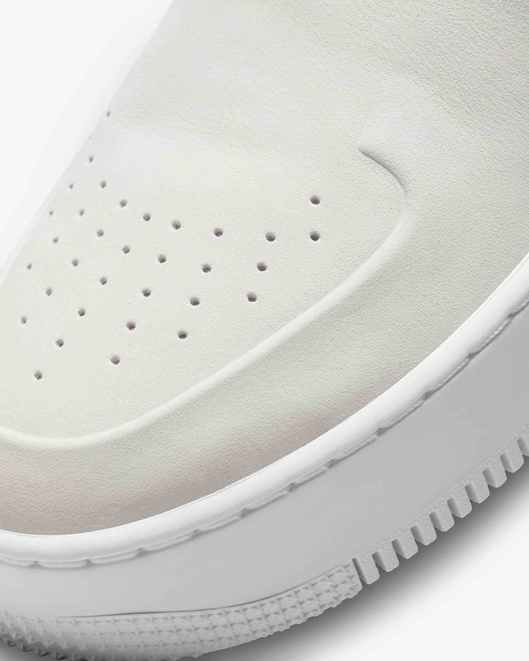 nike sneakers for ladies white