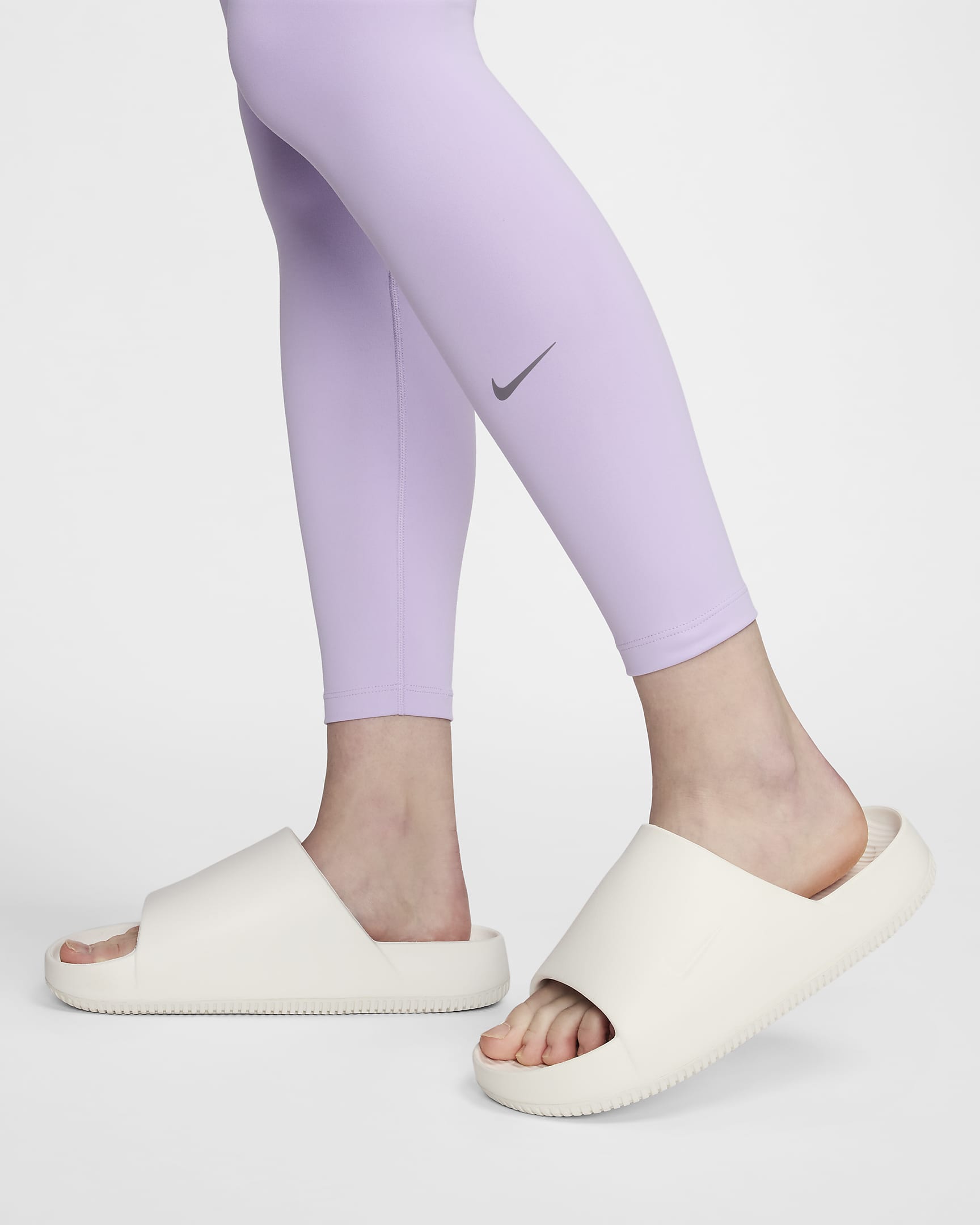 Nike One hosszú, magas derekú női leggings - Lilac Bloom/Fekete