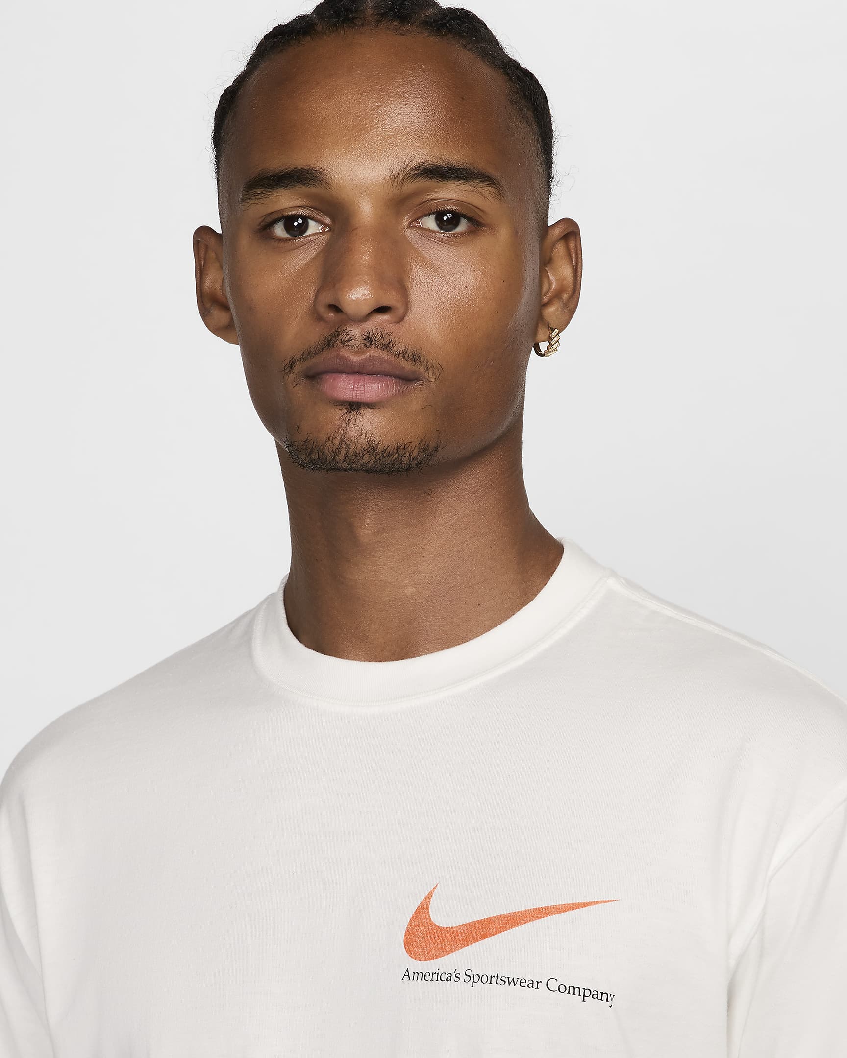 Nike Sportswear Men's Max90 T-Shirt - Summit White/Safety Orange