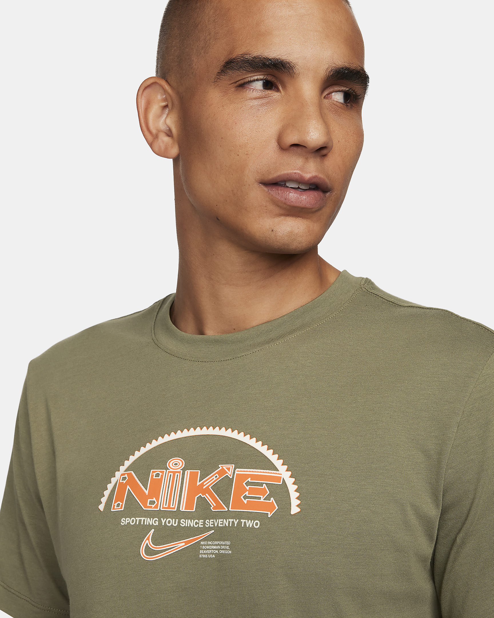 Nike fitnessshirt voor heren - Medium Olive