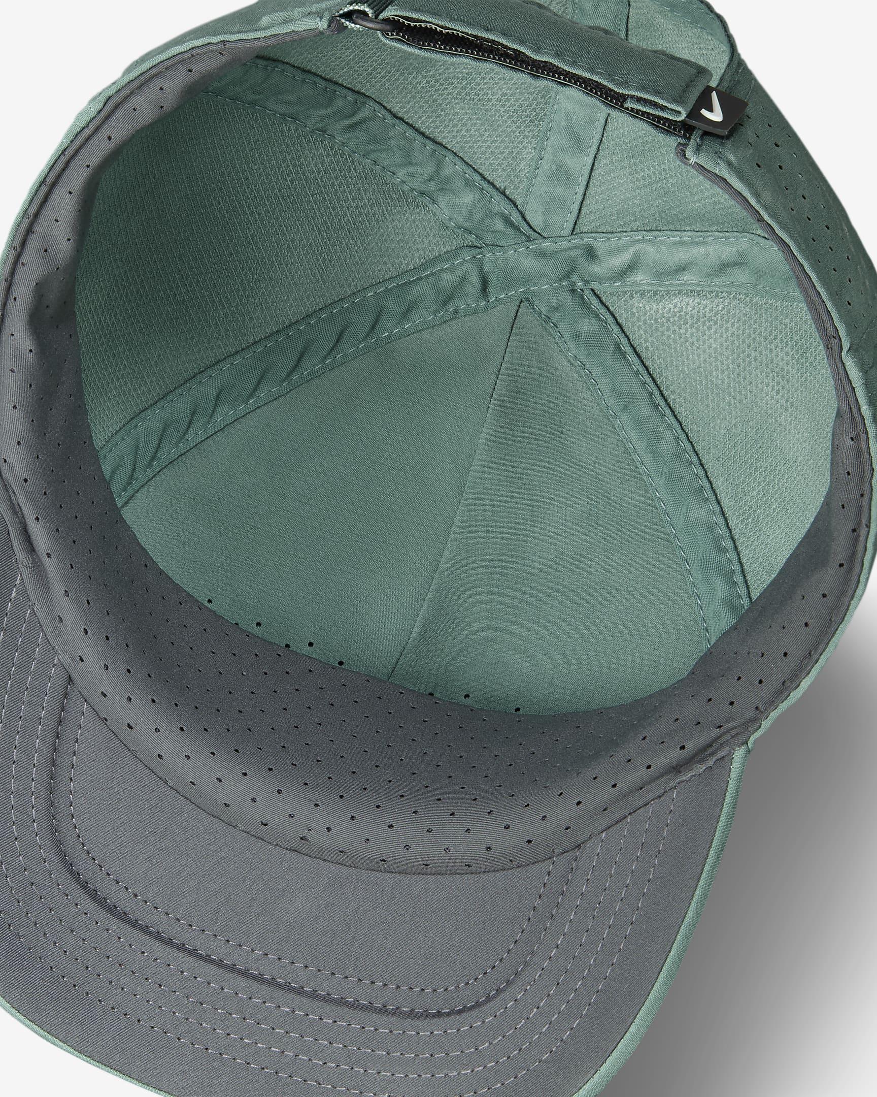 Nike Dri-FIT ADV Club Gorra de tenis sin estructura - Bicoastal/Barely Green