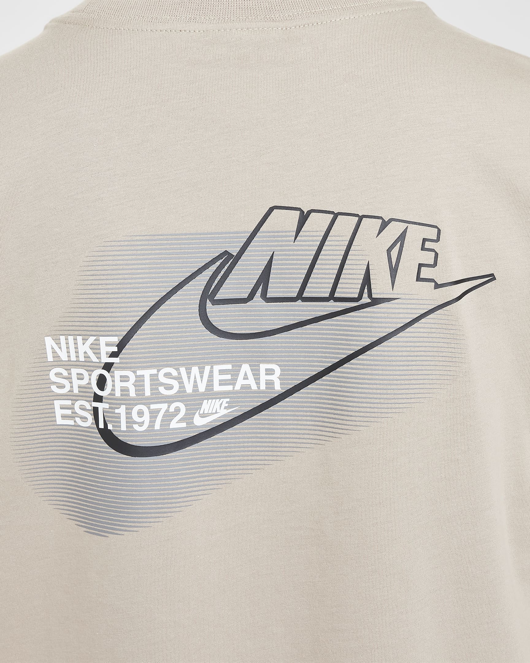 Nike Sportswear Standard Issue Older Kids' (Boys') Graphic T-Shirt - Khaki