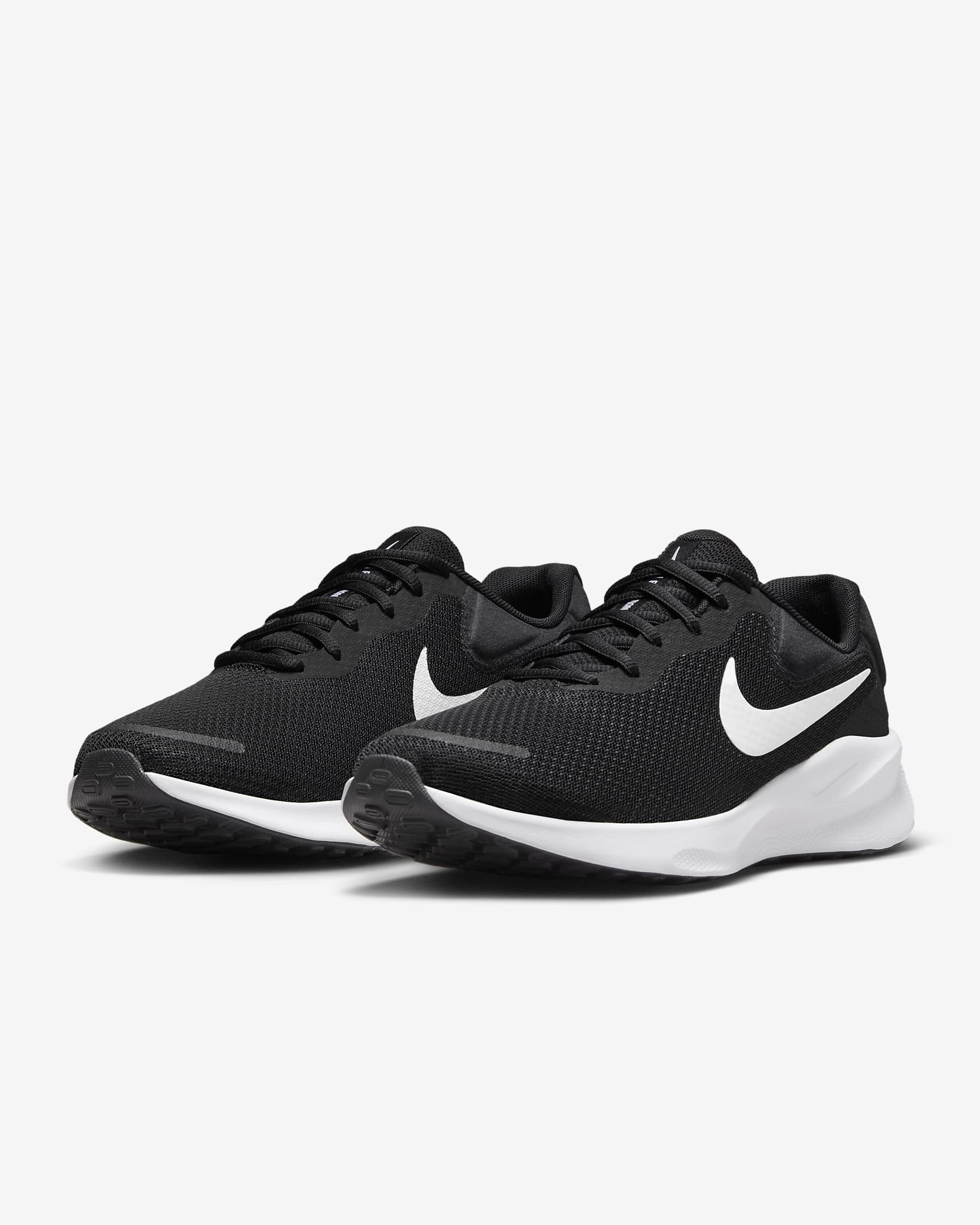 Nike Revolution 7 Women's Road Running Shoes (Extra Wide) - Black/White