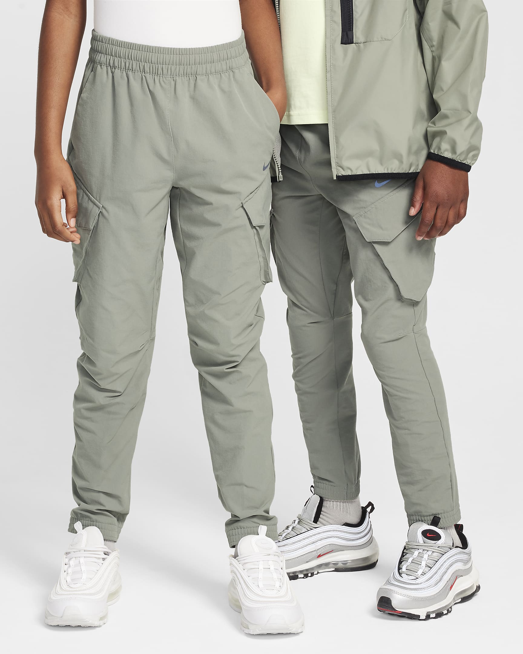 Pantalon cargo Nike Sportswear City Utility pour ado - Dark Stucco/Noir