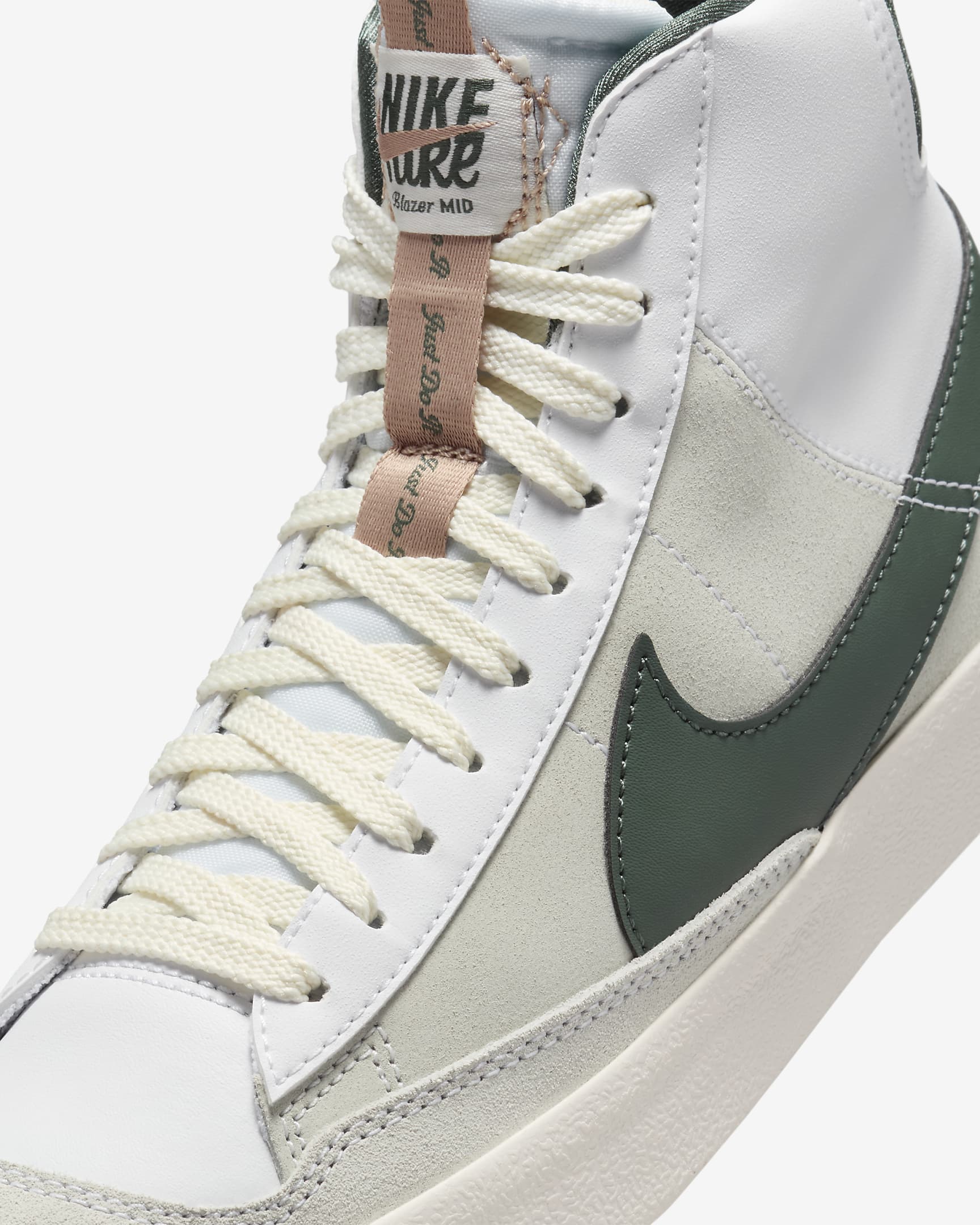 Nike Blazer Mid '77 SE Older Kids' Shoes - White/Pale Ivory/Hemp/Vintage Green