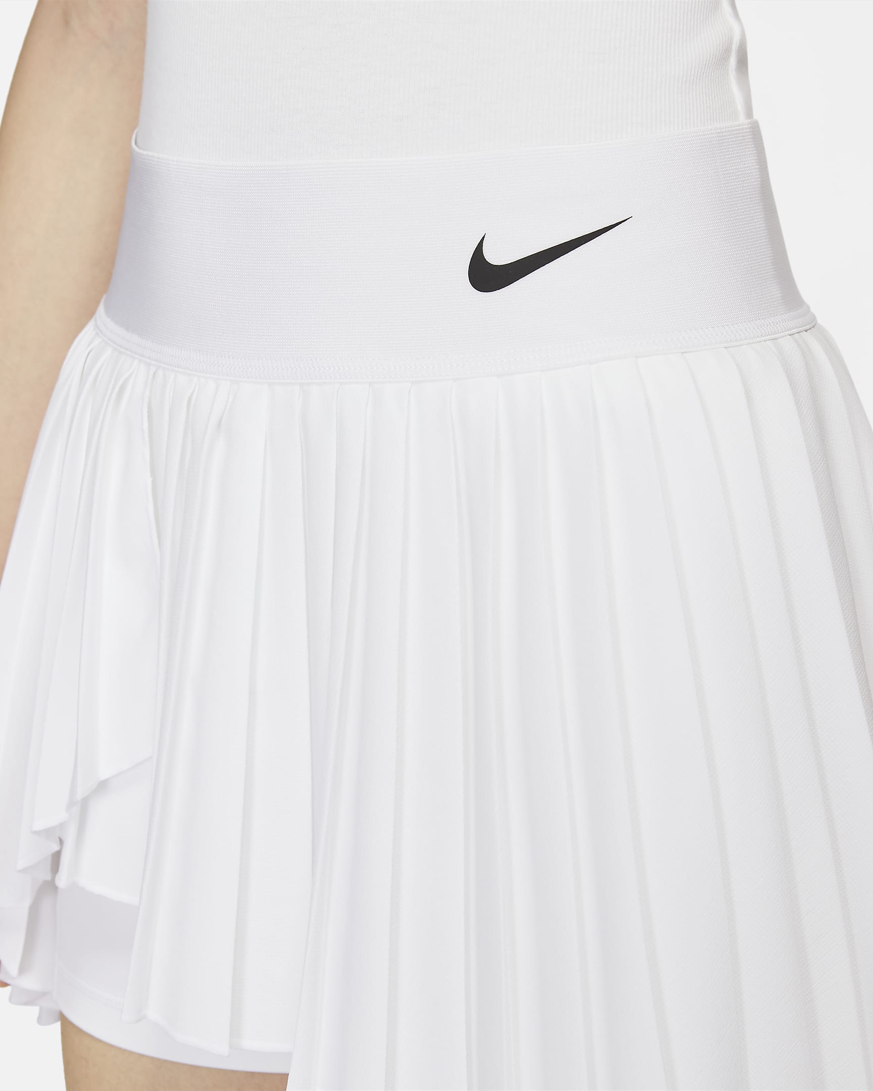 NikeCourt Dri-FIT Advantage Women's Pleated Tennis Skirt - White/Black