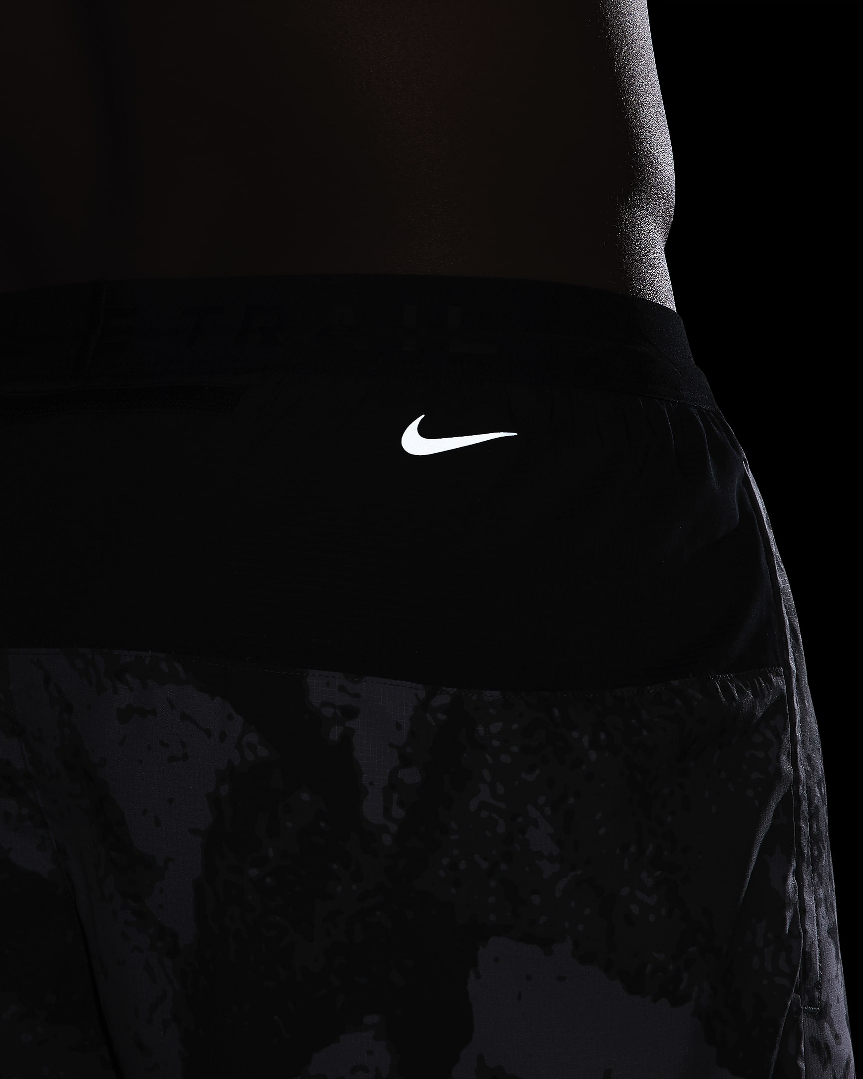 Short de running Dri-FIT avec sous-short intégré 18 cm Nike Trail Stride pour homme - Iron Grey/Noir/Summit White