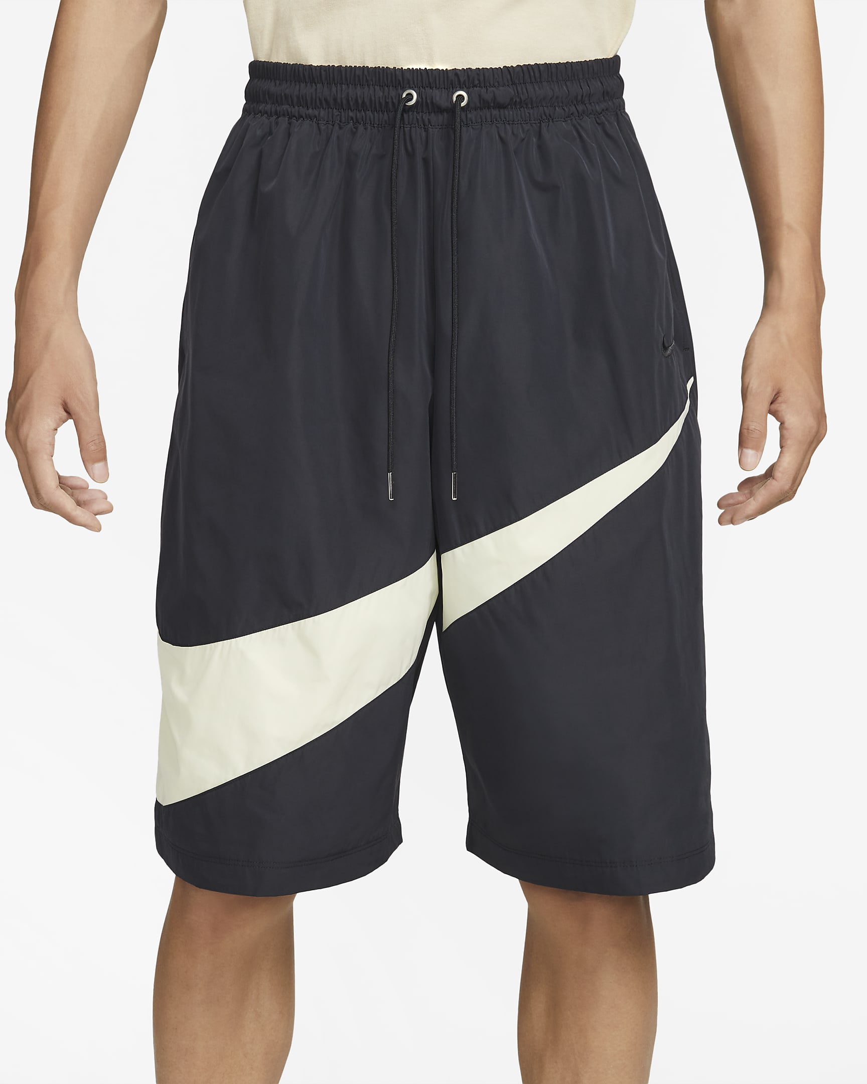 Nike Swoosh Men's Woven Shorts. Nike SG