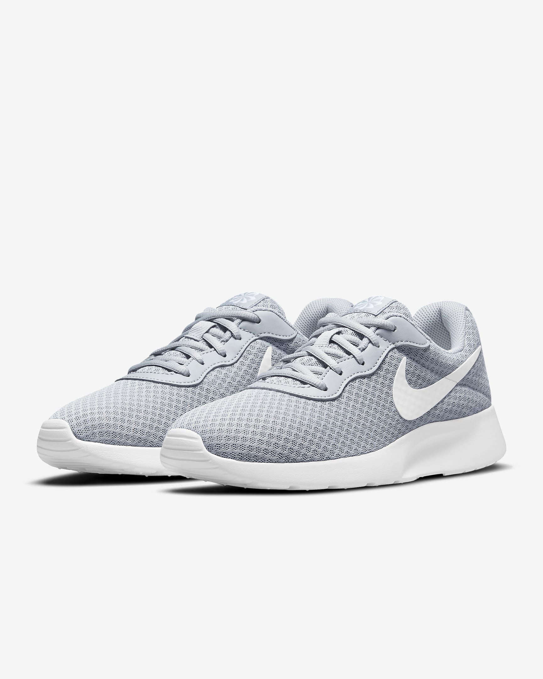 Nike Tanjun Zapatillas - Mujer - Wolf Grey/Barely Volt/Negro/Blanco