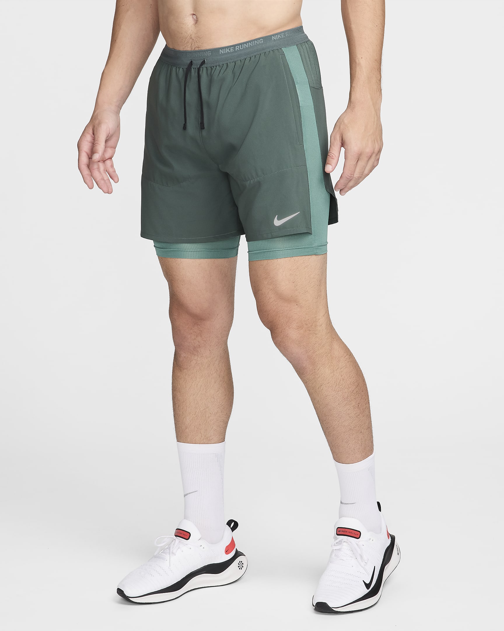 Shorts da running Hybrid 13 cm Dri-FIT Nike Stride – Uomo - Vintage Green/Bicoastal/Nero