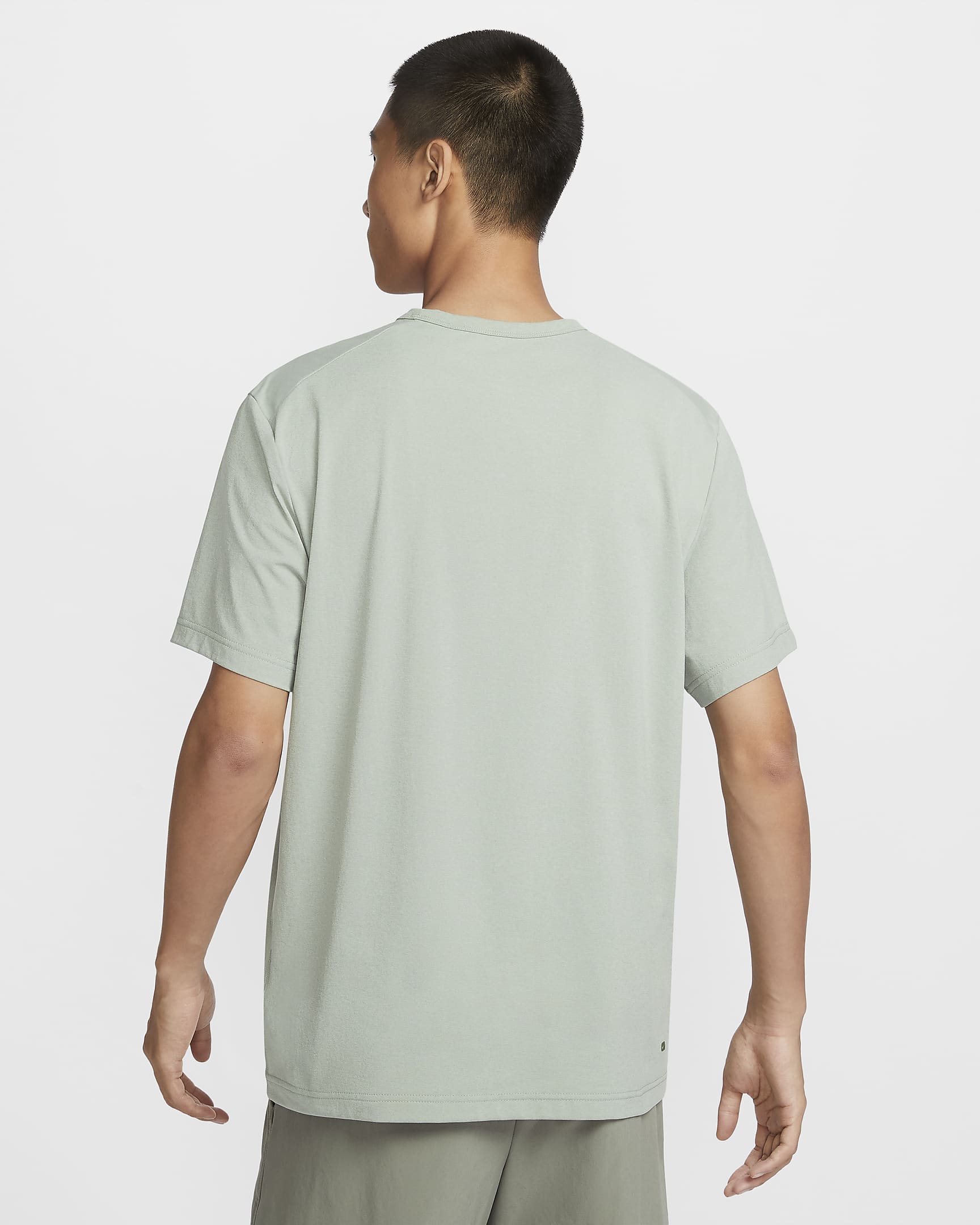 Nike Hyverse Men's Dri-FIT UV Short-Sleeve Top - Jade Horizon/Pale Ivory/Cargo Khaki