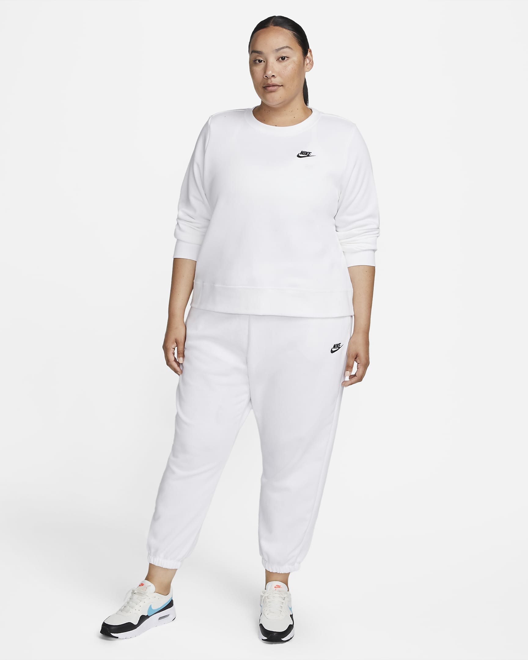 Nike Sportswear Club Fleece Women's Mid-Rise Oversized Sweatpants (Plus ...