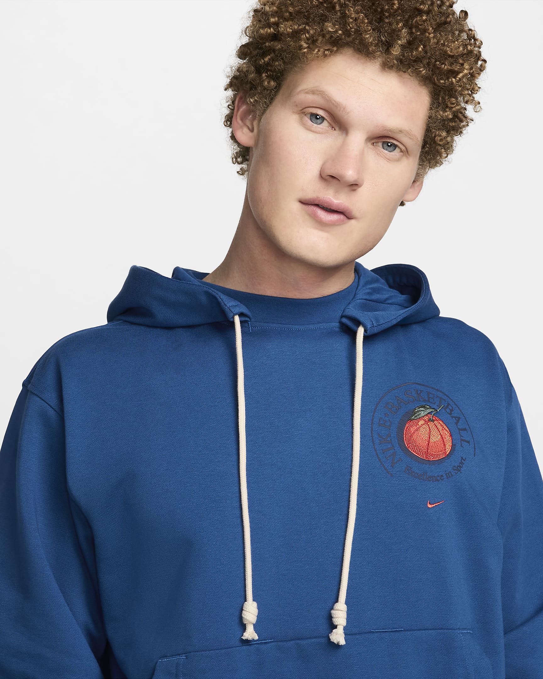Nike Standard Issue Men's DriFIT Basketball Pullover Hoodie.