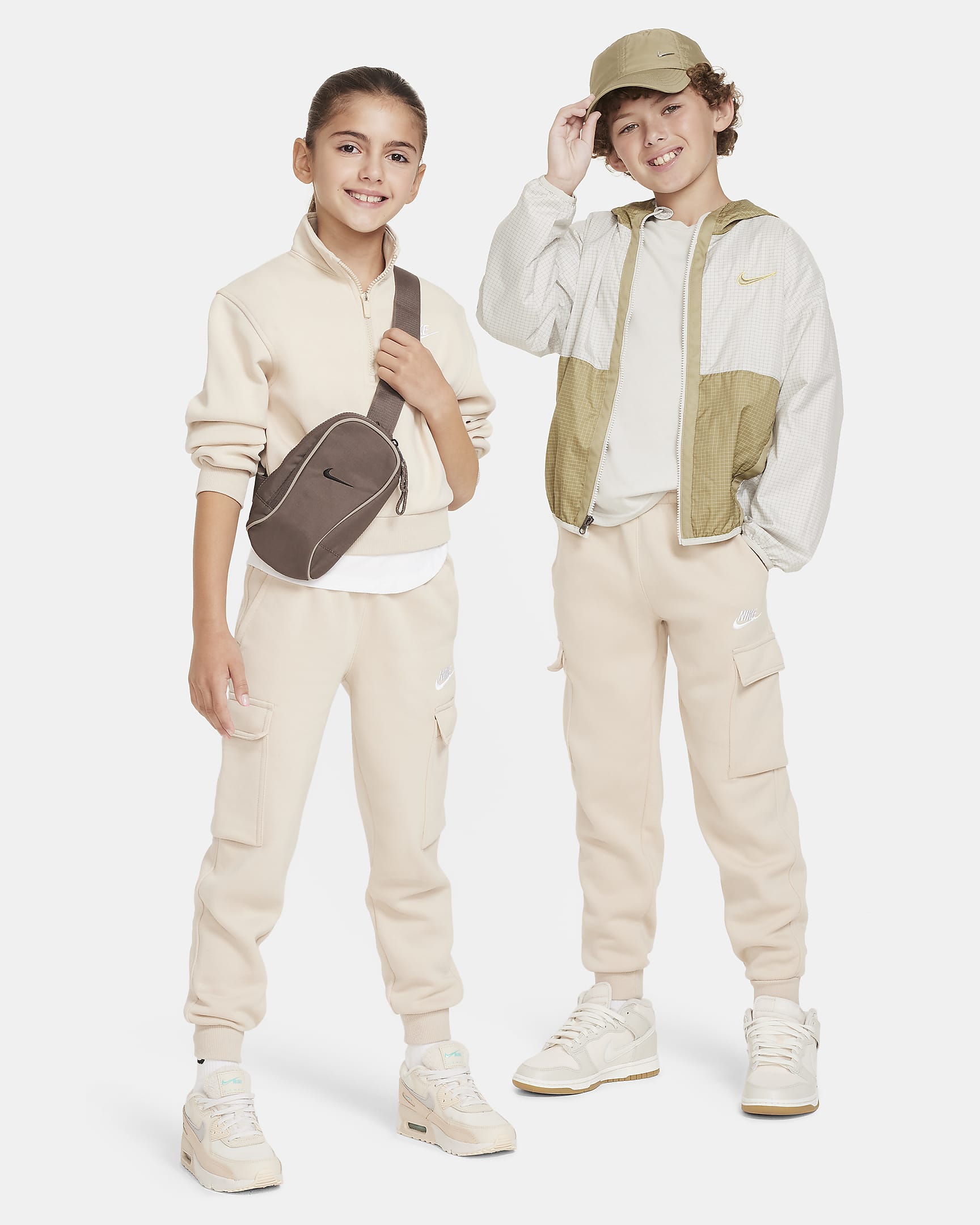 Nike Sportswear Club Fleece Big Kids' Cargo Pants - Sanddrift/Sanddrift/White