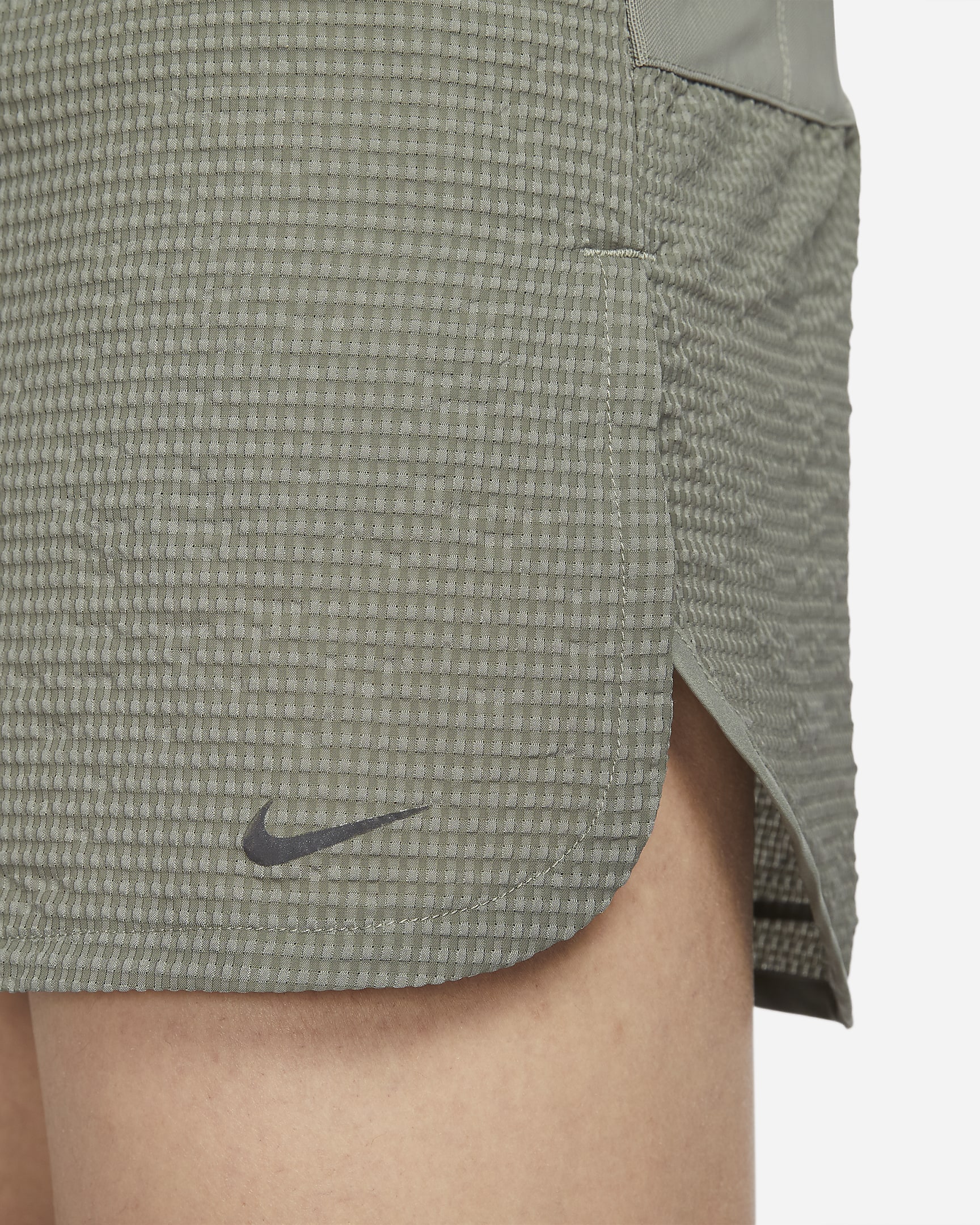 Shorts de correr Dri-FIT ADV de 10 cm con forro de ropa interior para hombre Nike Running Division - Estuco oscuro