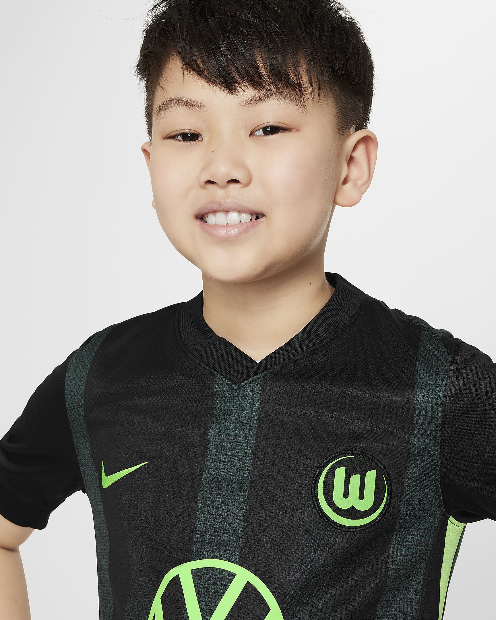 Segunda equipación Stadium VfL Wolfsburgo 2024/25 Camiseta de fútbol de réplica Nike Dri-FIT - Niño/a - Negro/Pro Green/Pro Green/Sub Lime