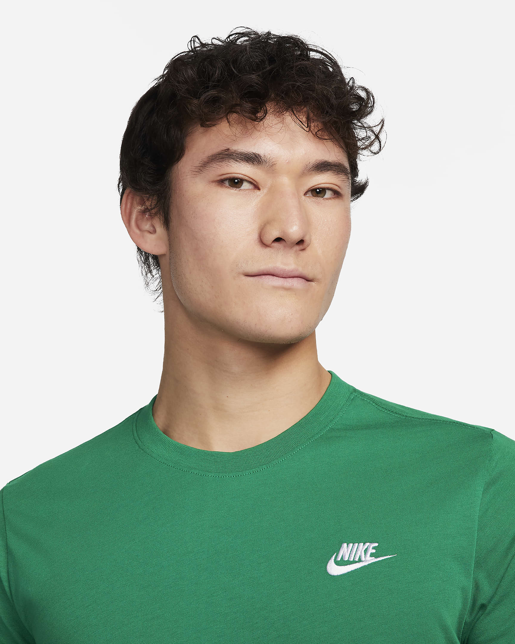 Nike Sportswear Club Herren-T-Shirt - Malachite