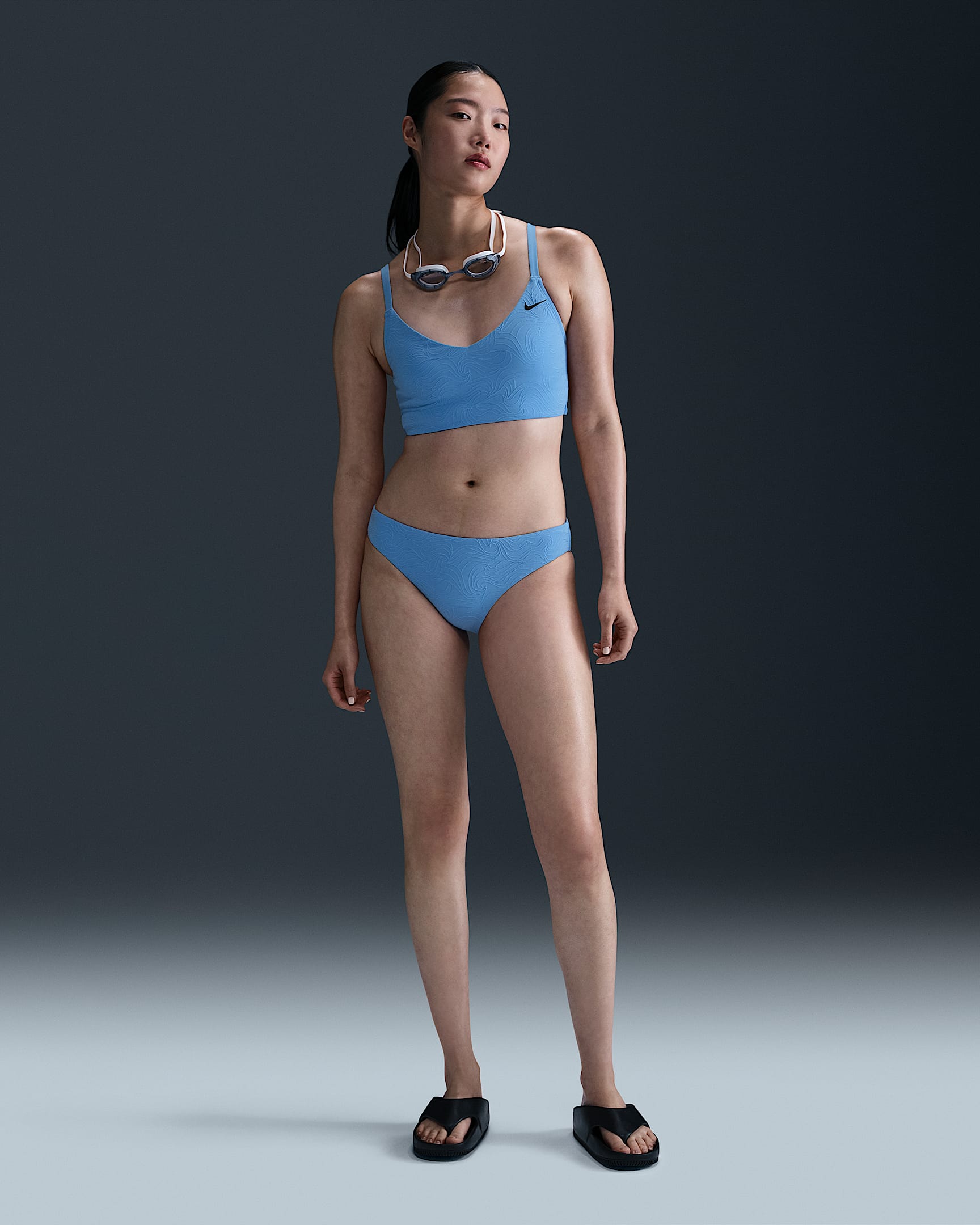 Nike Swim Water Texture Prenda inferior de bikini Hipster para mujer - Azul universitario/Negro