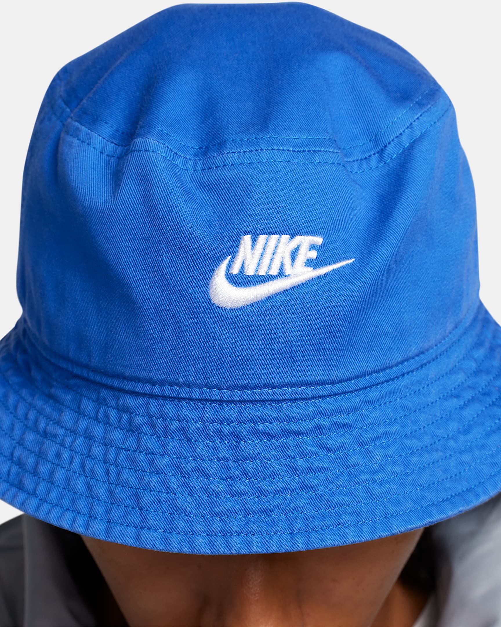 Nike Apex Futura Washed Bucket Hat. Nike AT