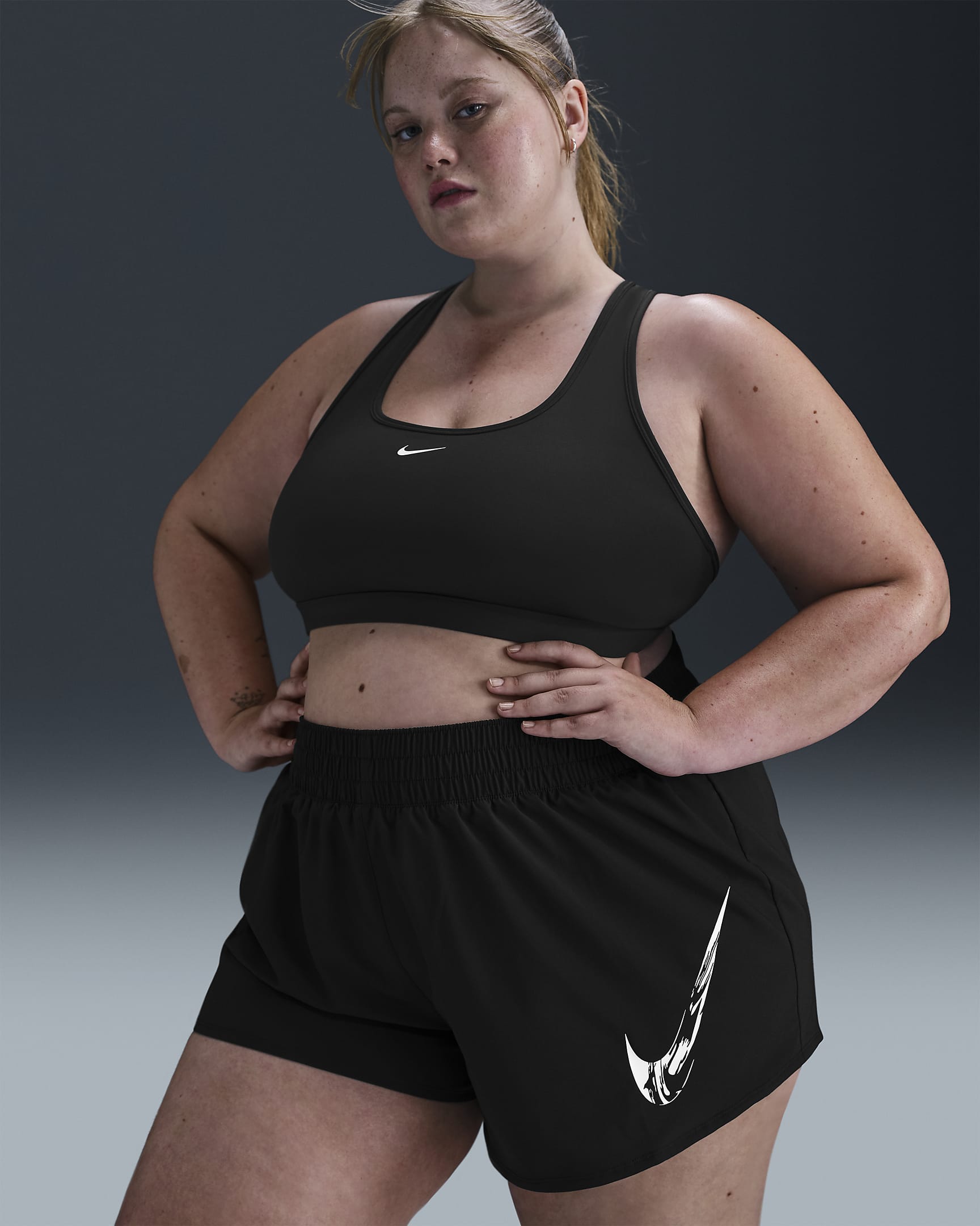 Nike One Swoosh Women's Dri-FIT Mid-Rise Brief-Lined Graphic Shorts (Plus Size) - Black/White