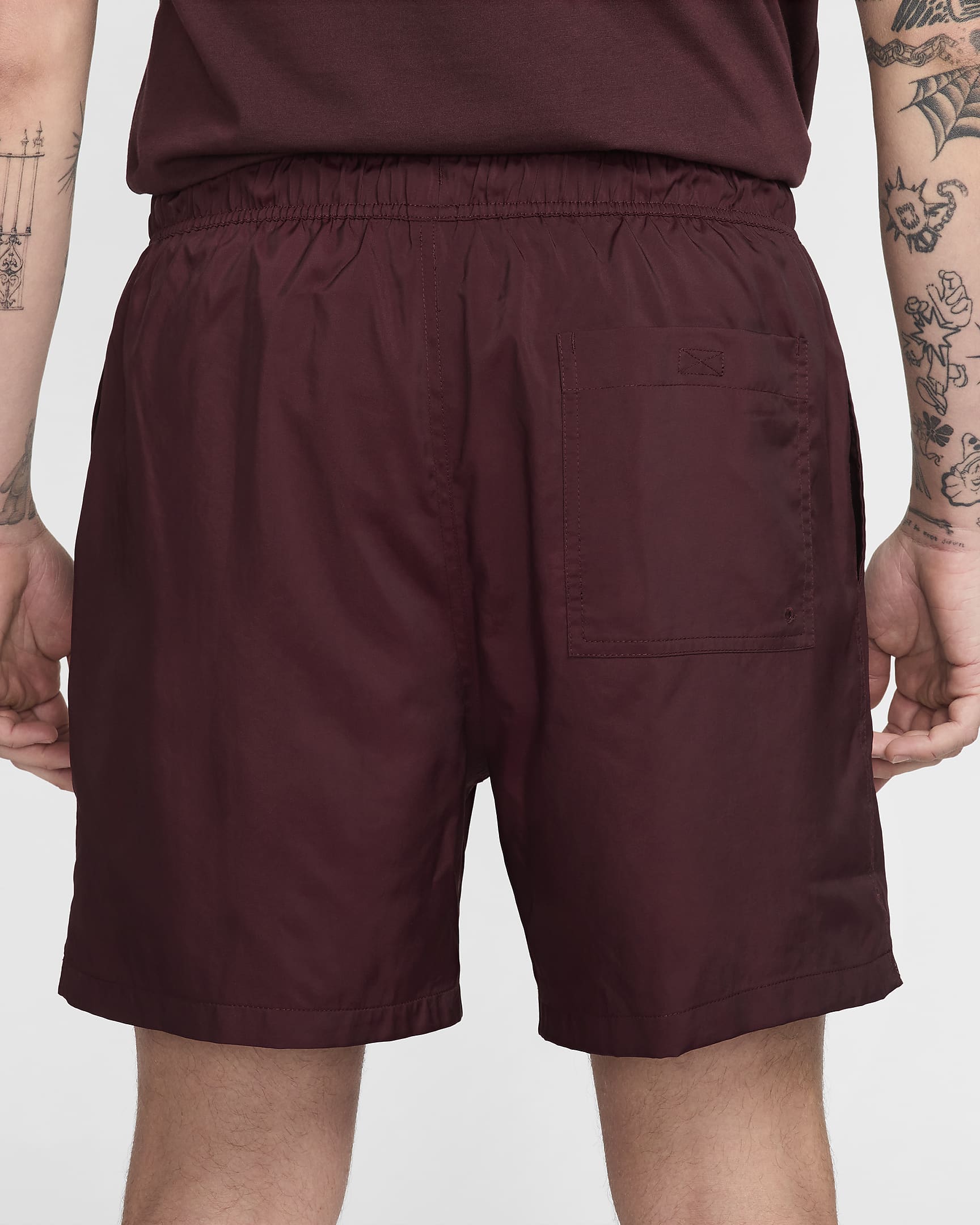 Nike Club Pantalón corto Flow de tejido Woven - Hombre - Burgundy Crush/Blanco