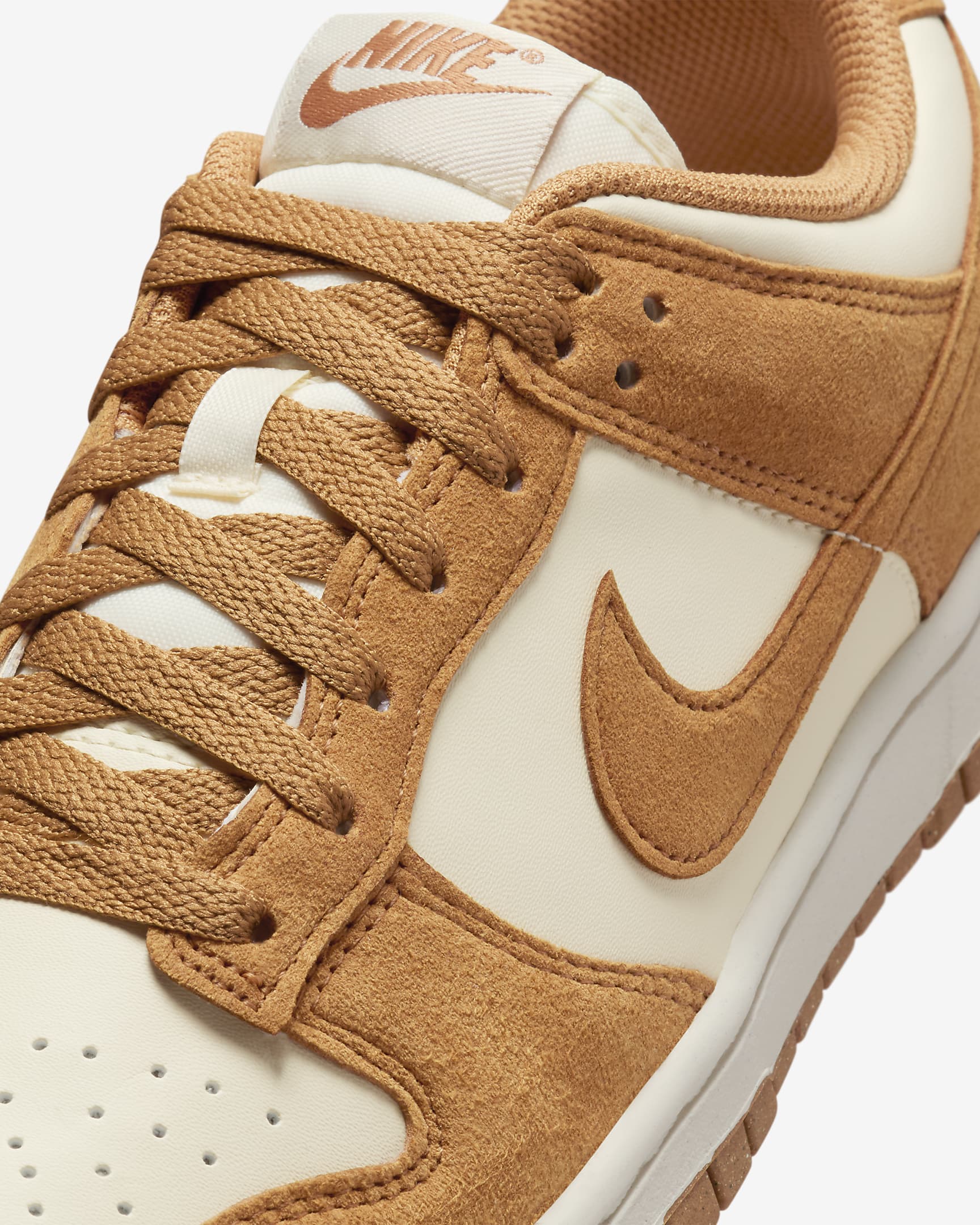 Sapatilhas Nike Dunk Low para mulher - Coconut Milk/Sail/Flax