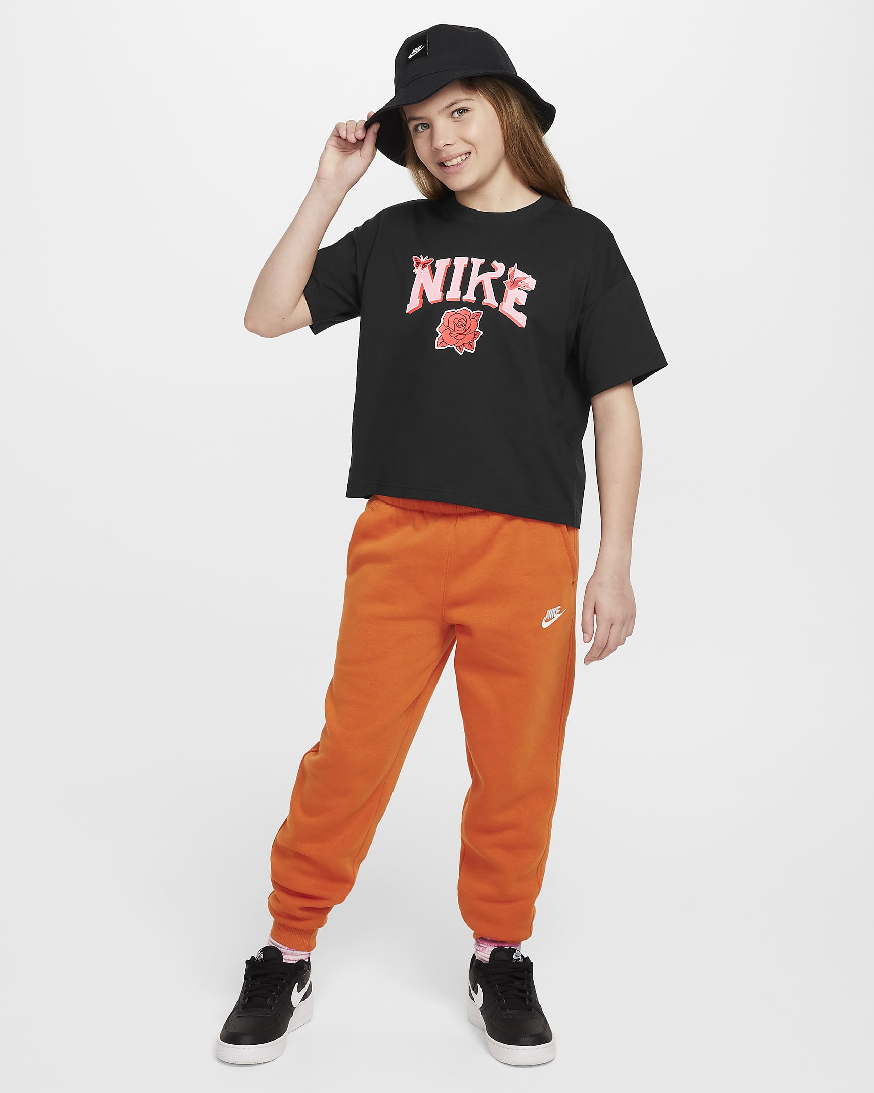 Nike Sportswear Older Kids' (Girls') T-Shirt - Black