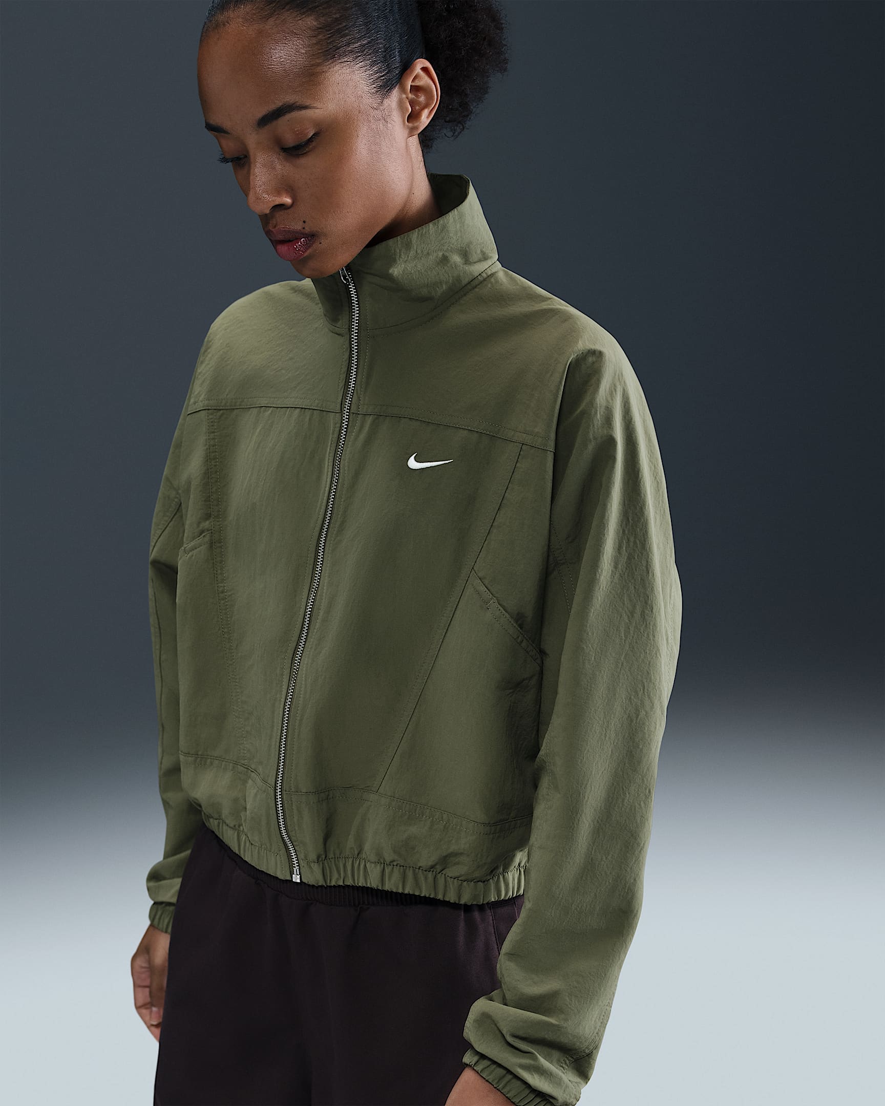 Nike Sportswear Everything Wovens Women's Oversized Repel UV Protection Jacket - Medium Olive/Sail