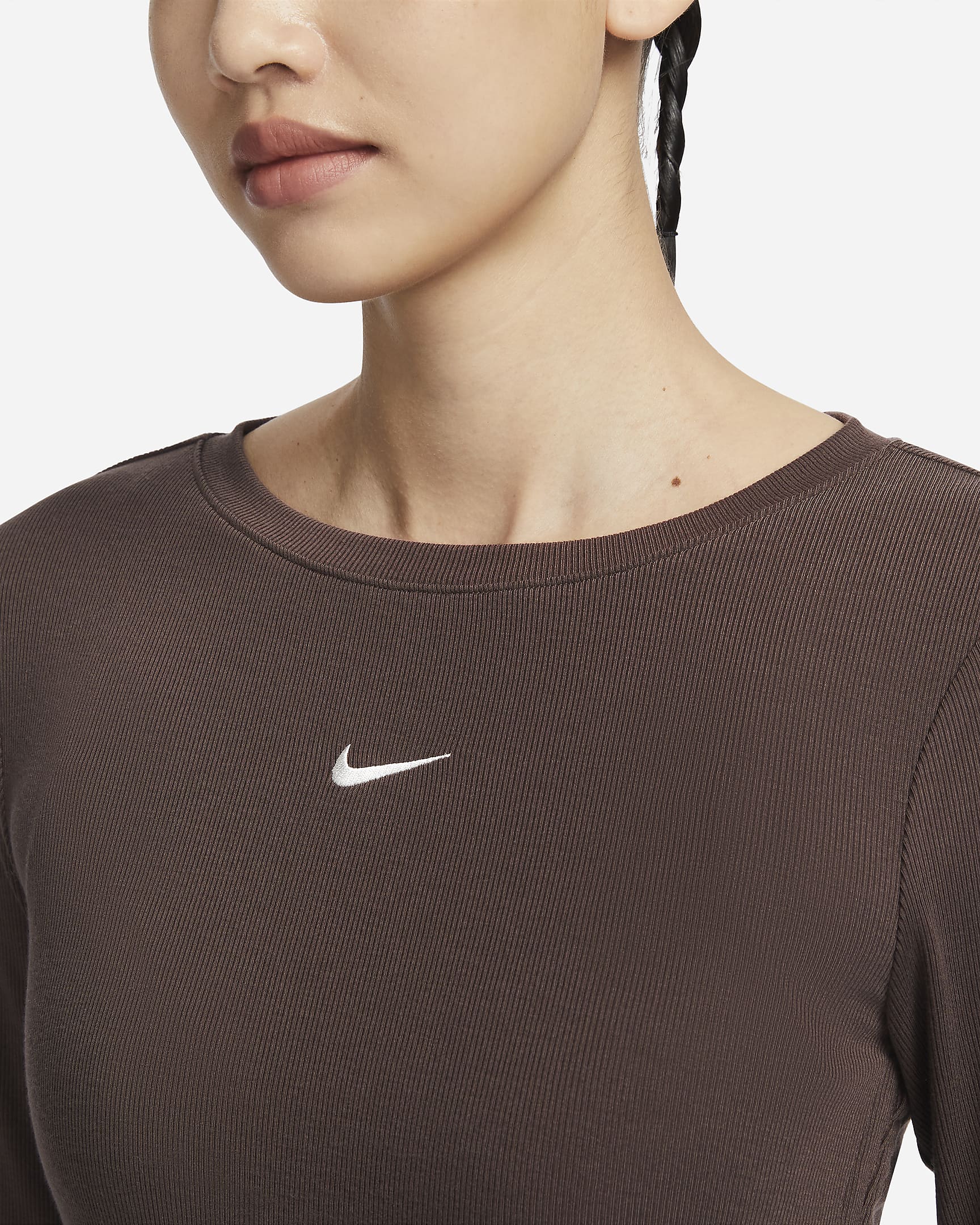 Nike Sportswear Essential Women's Ribbed Long-Sleeve Mod Crop Top. Nike.com