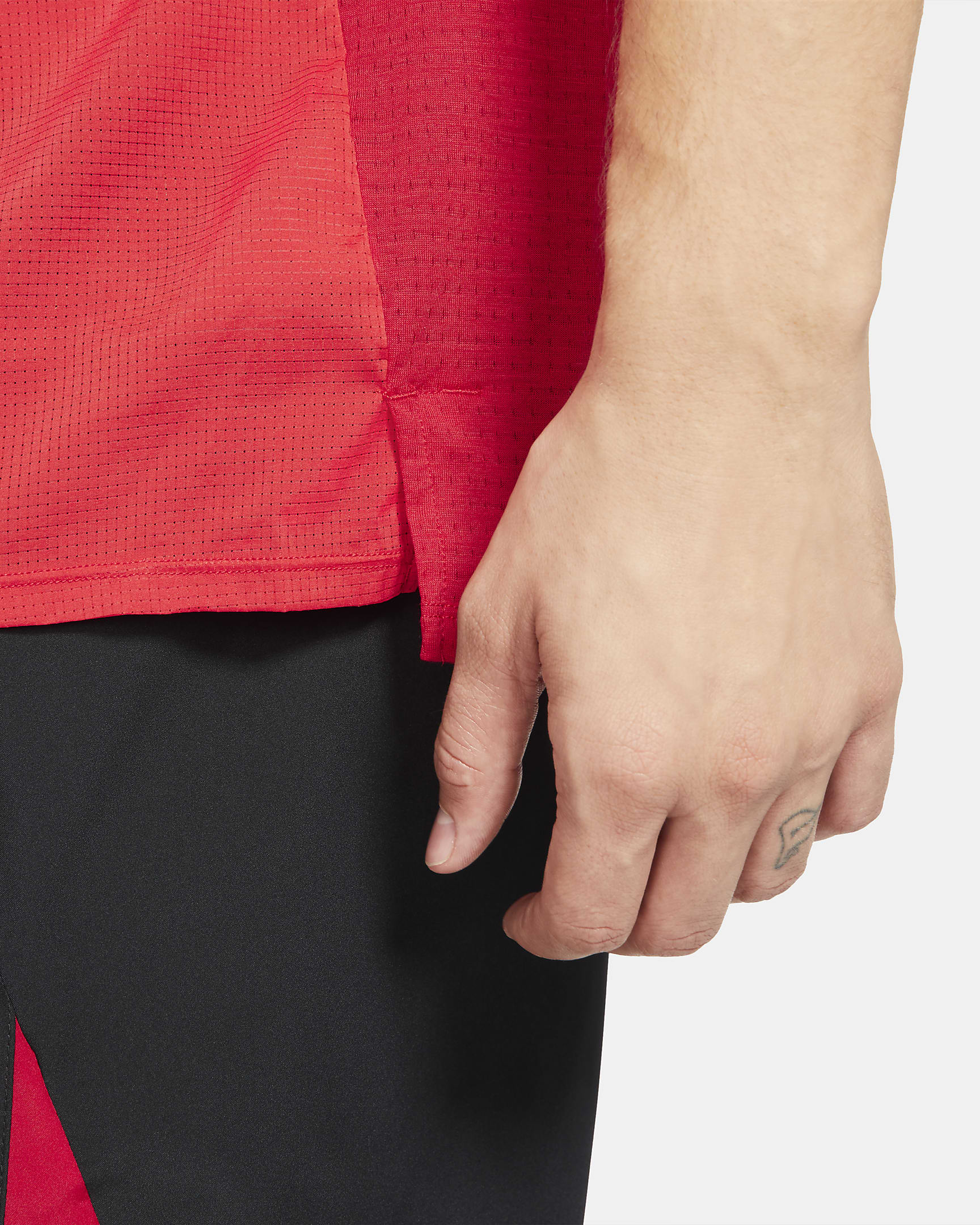 nike breathe rise 365 top