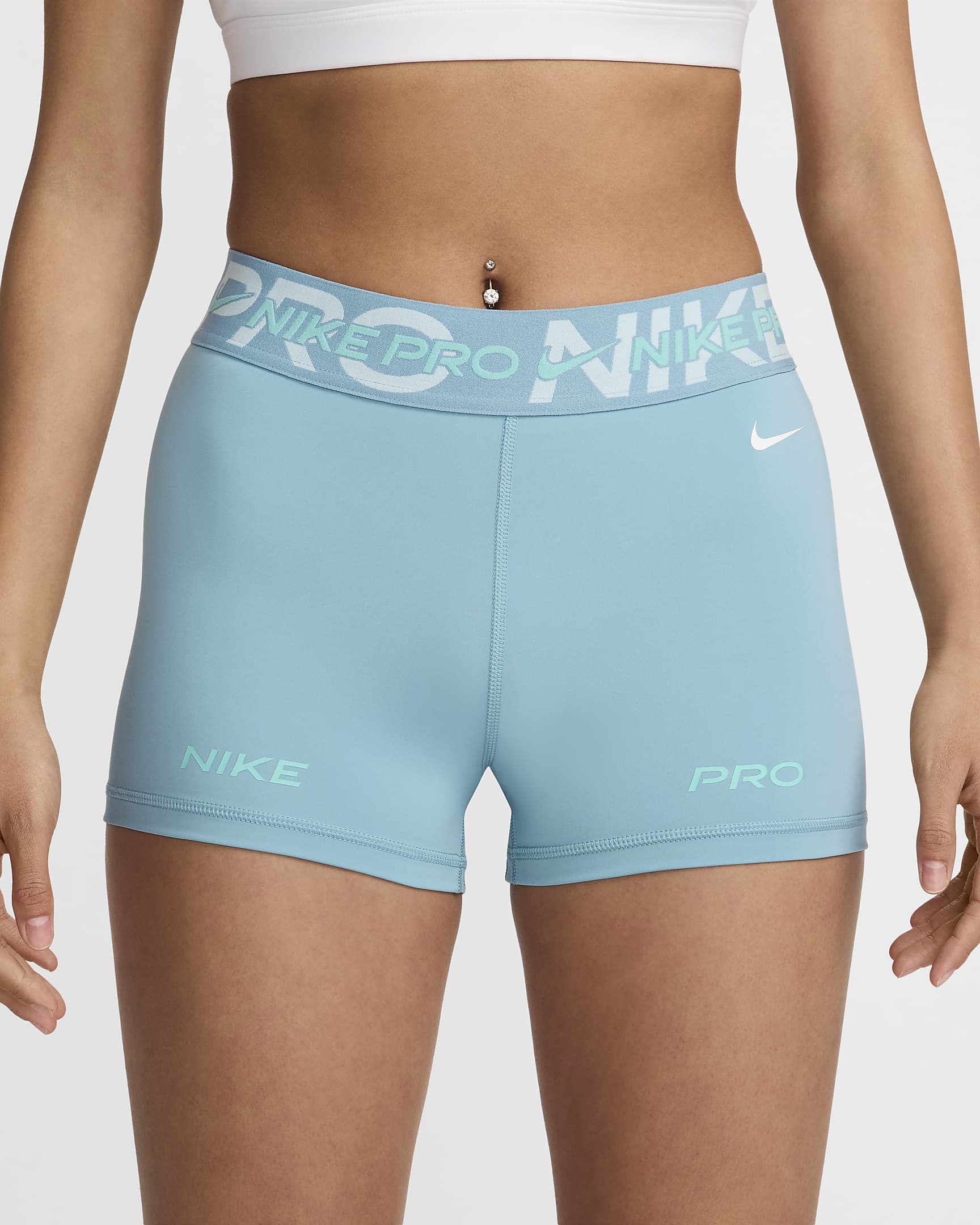 Shorts de ciclismo con gráfico de tiro medio de 8 cm para mujer Nike Pro - Denim turquesa/Azul glacial/Escarcha verde/Blanco