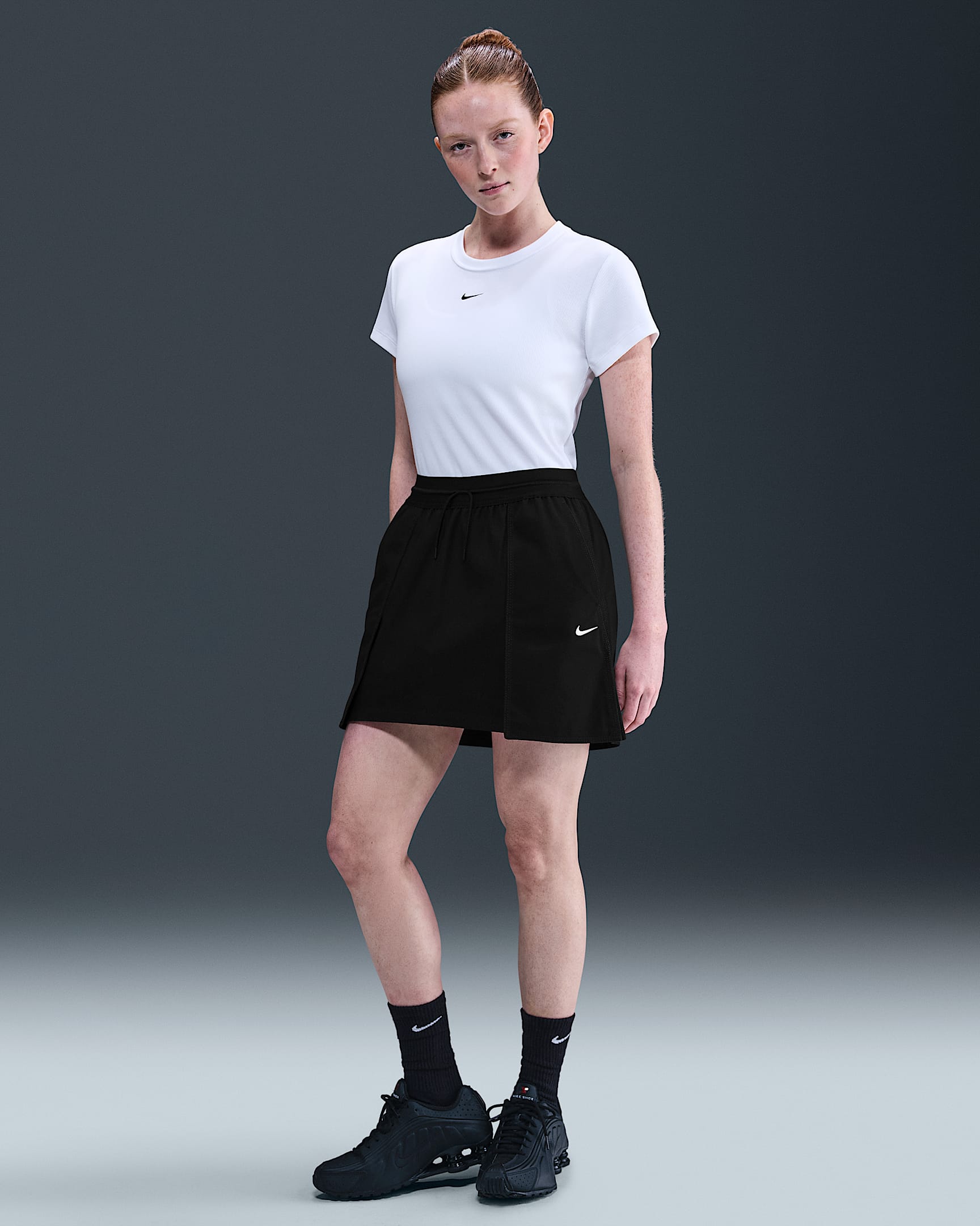 Minifalda tipo cargo para mujer Nike Sportswear - Negro/Vela