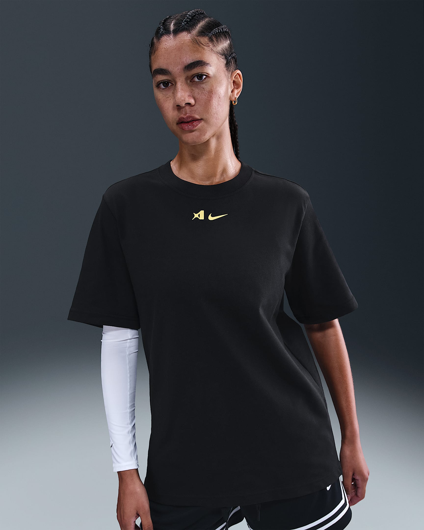 Playera de manga corta holgada para mujer A'ja Wilson - Negro/Amarillo eléctrico