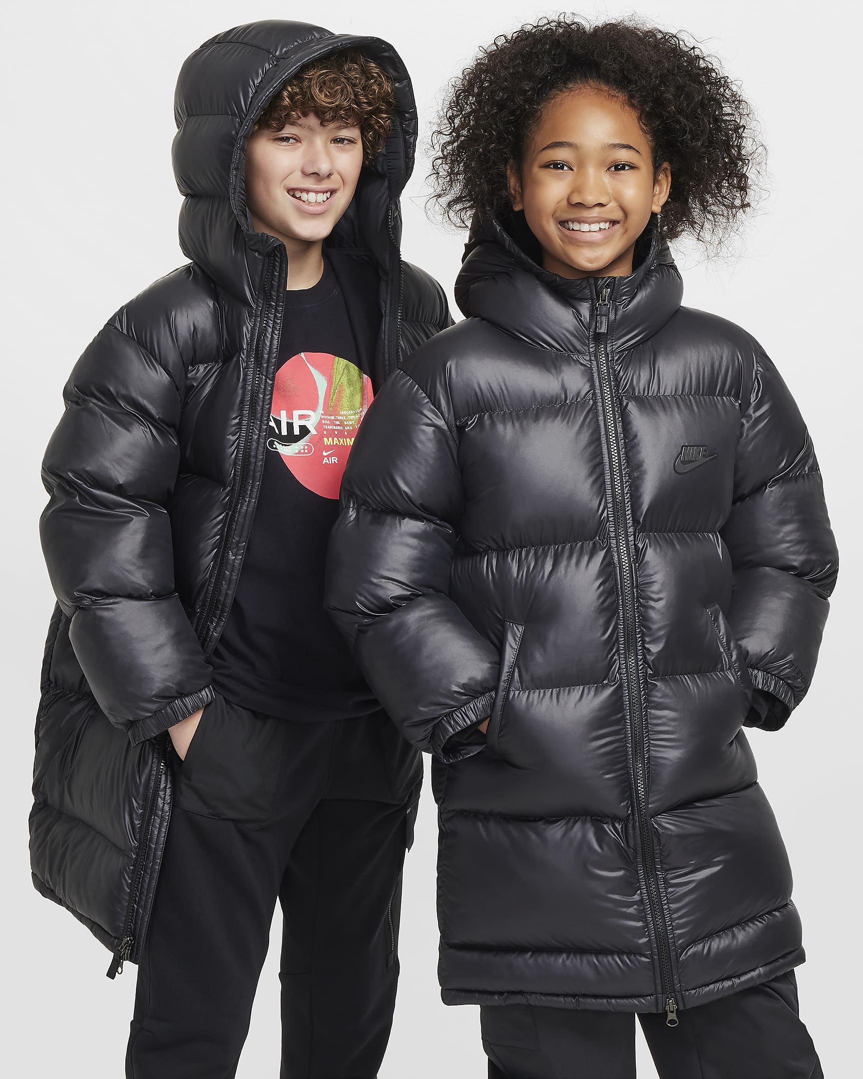 Nike Sportswear Heavyweight Synthetic Fill EasyOn Older Kids' Therma-FIT Repel Loose Hooded Parka - Black/Black/Anthracite/Anthracite