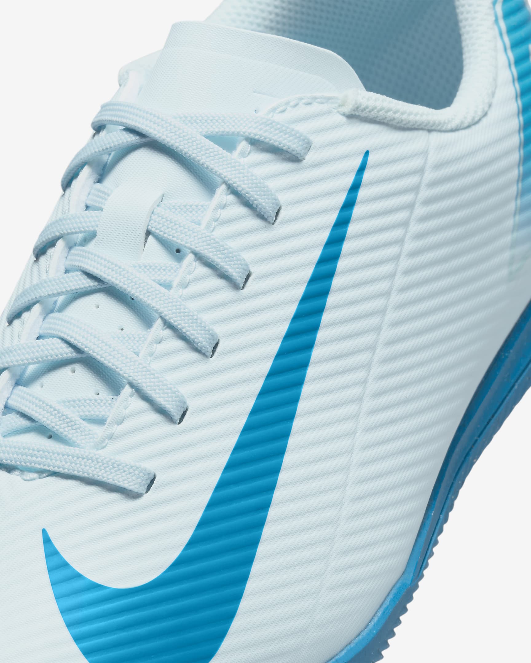 Nike Jr. Mercurial Vapor 16 Club 小/大童 IC 低筒足球鞋 - Glacier Blue/Blue Orbit