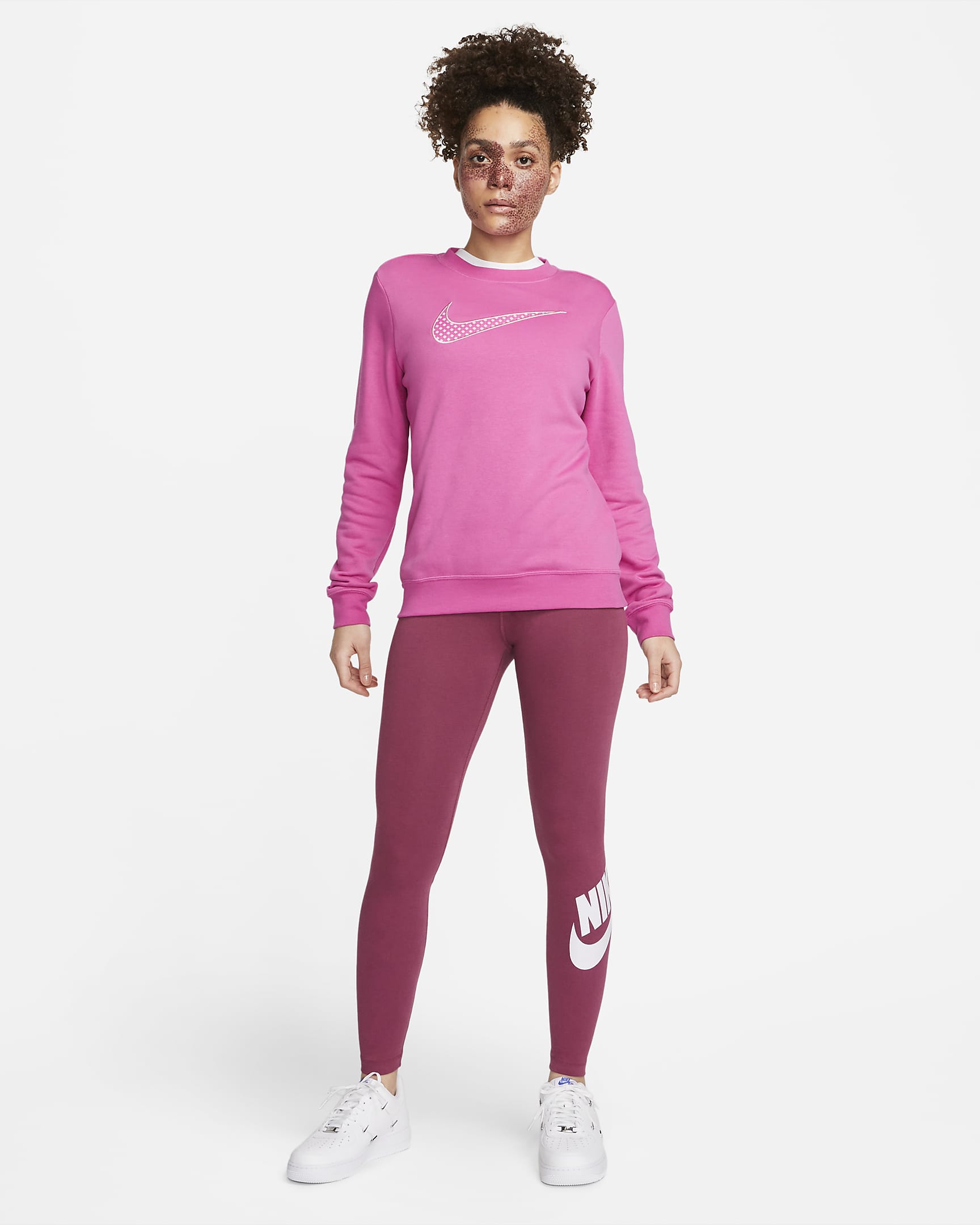 Nike Sportswear Essential Womens High Waisted Logo Leggings