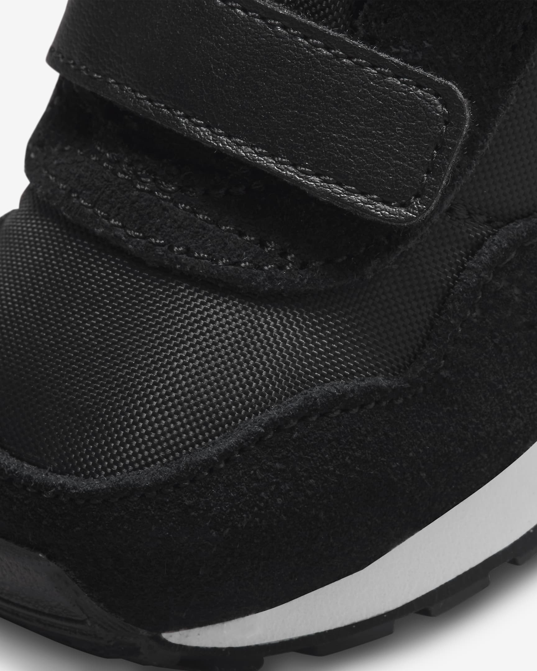 Nike MD Valiant cipő babáknak - Fekete/Fehér