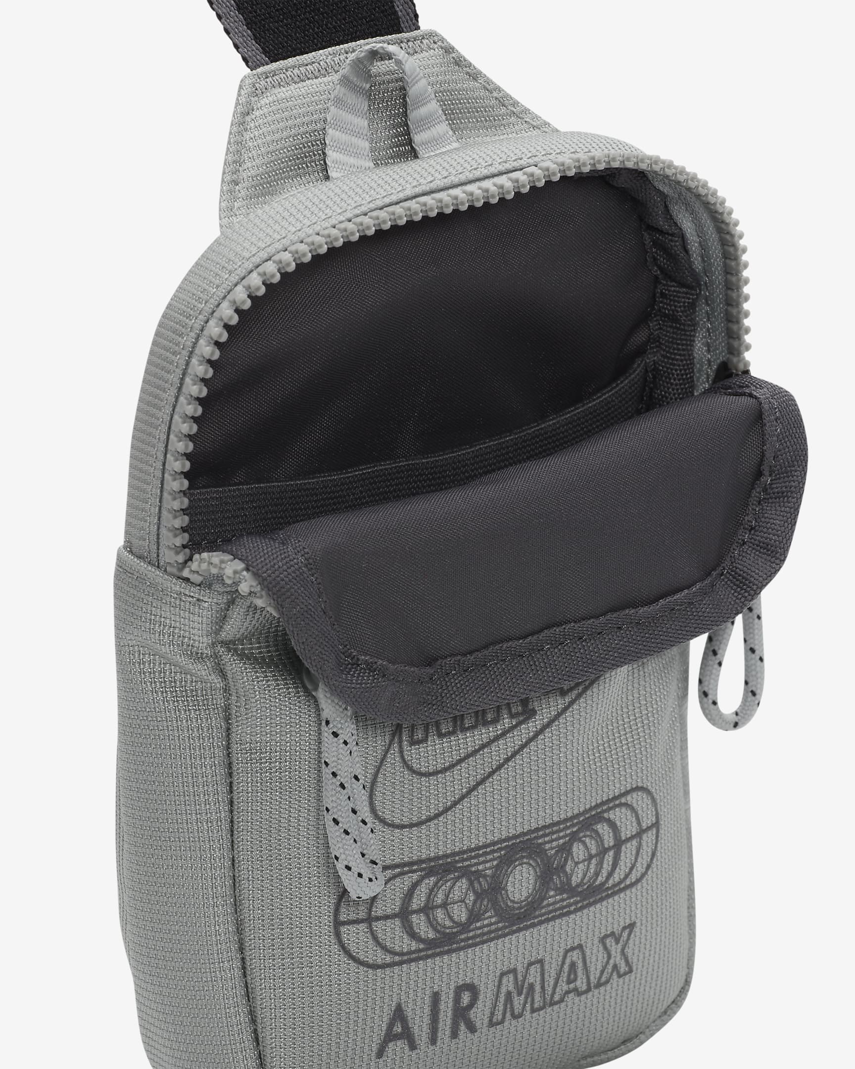 Nike Sportswear Essentials Cross-Body Bag (1L). Nike NZ