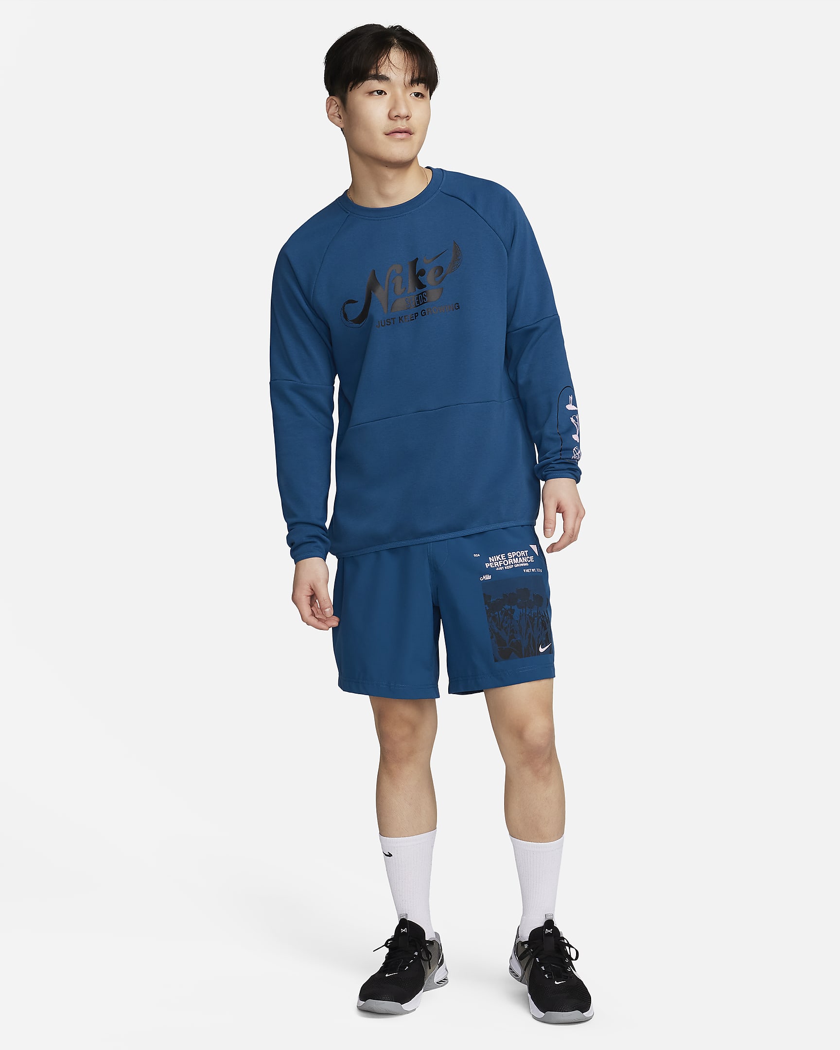 Nike Men's Dri-FIT Fleece Fitness Crew-Neck Top. Nike PH