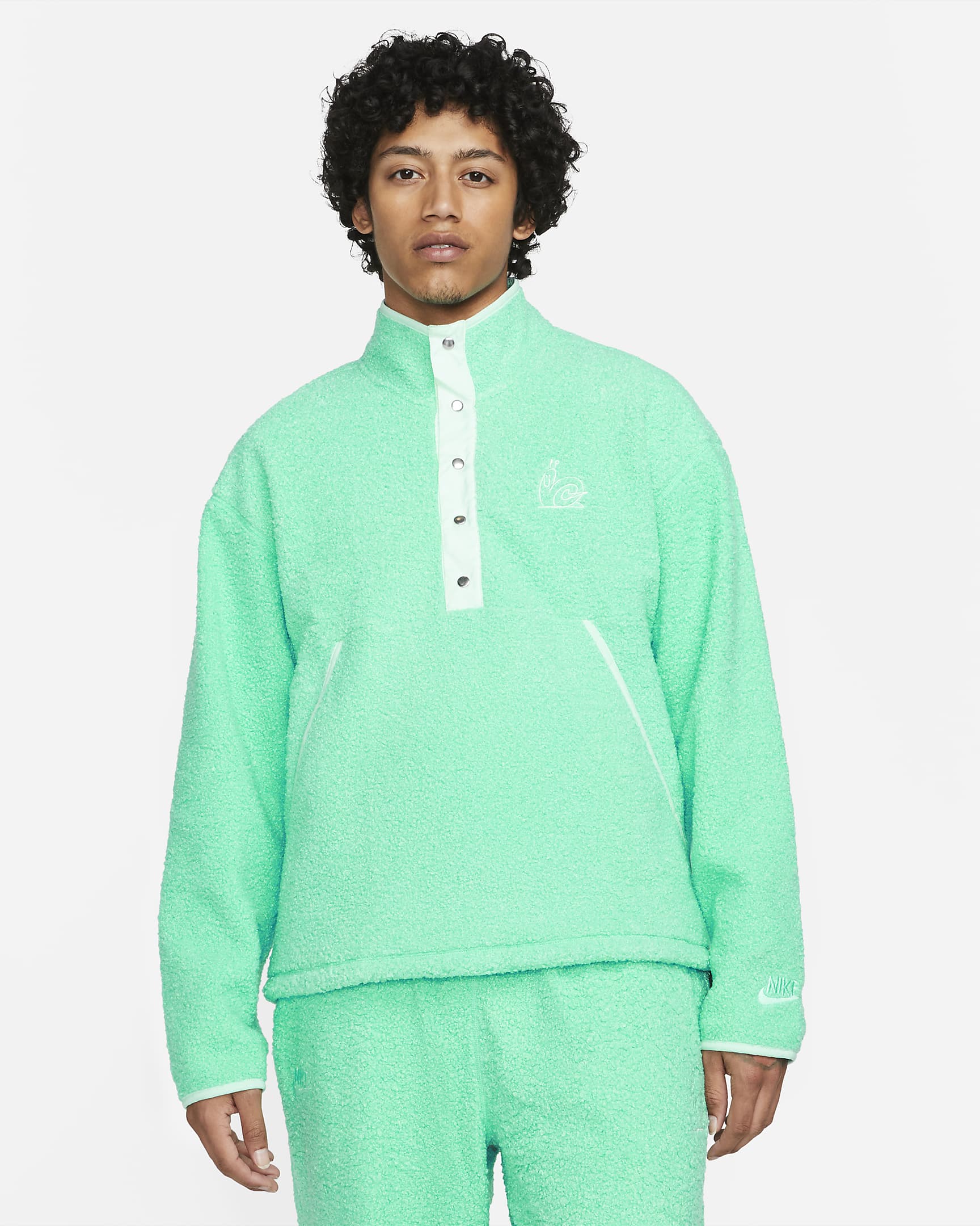 Nike Sportswear Men's Lined Winterized Pullover Hoodie. Nike IL