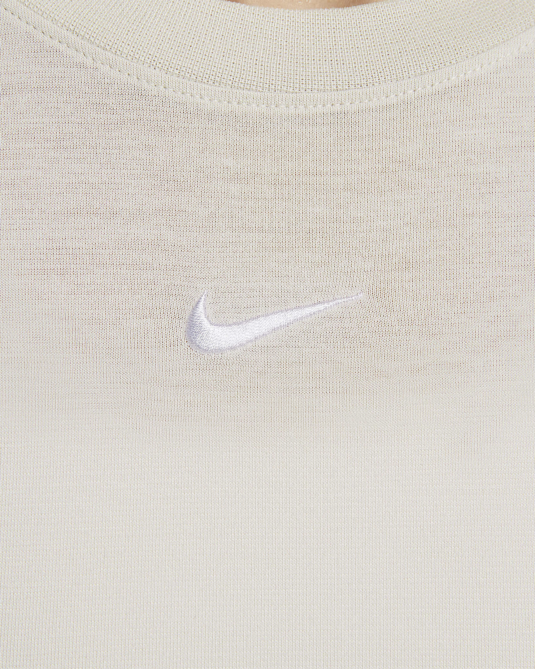 Nike Sportswear Essential Women's Slim Cropped T-Shirt. Nike UK