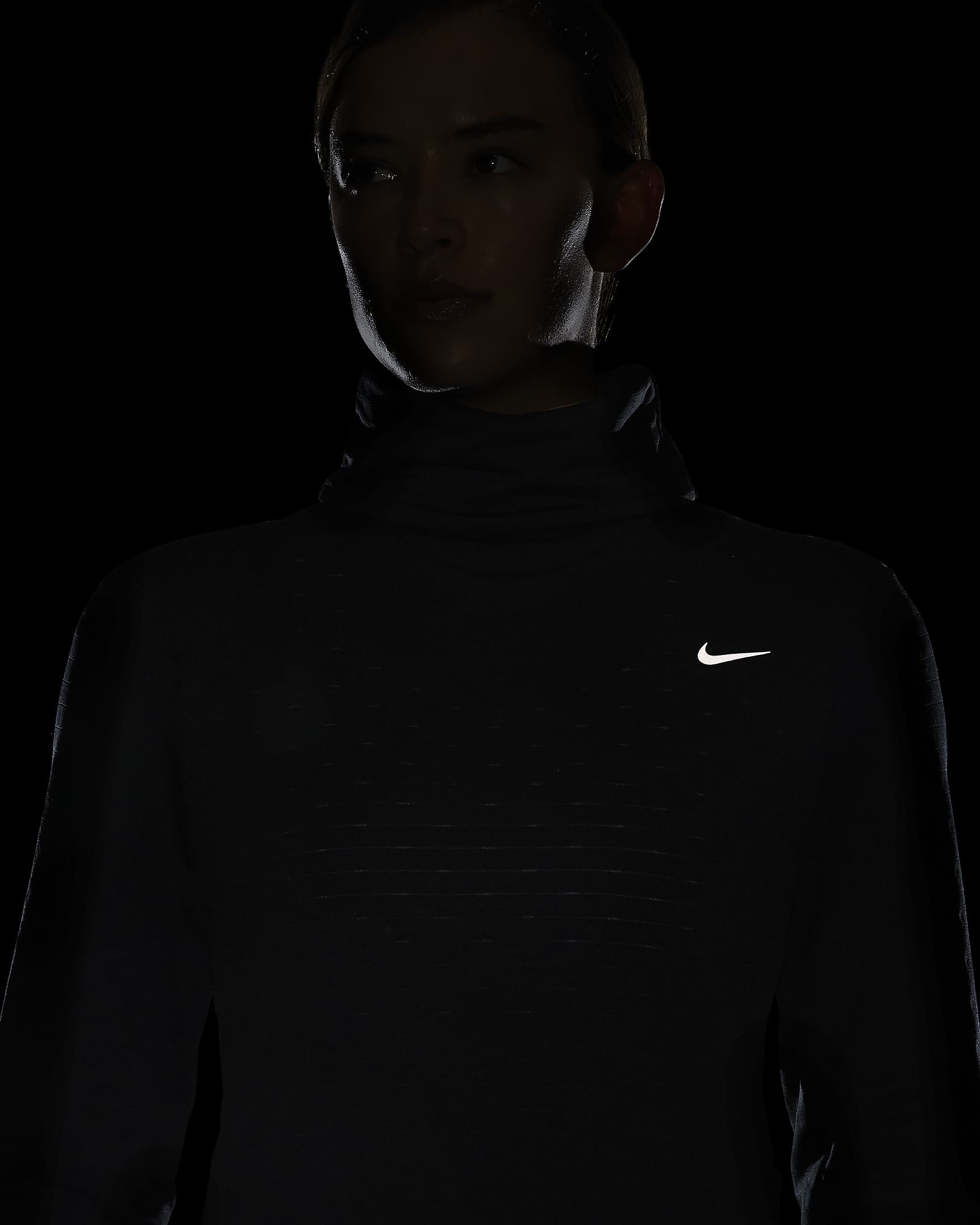 Nike Therma-FIT Swift Element hardlooptop met col voor dames - Zwart